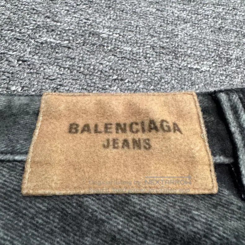Balenciaga Balenciaga Size S Aged fleece casual pants Size US 27 - 6 Thumbnail