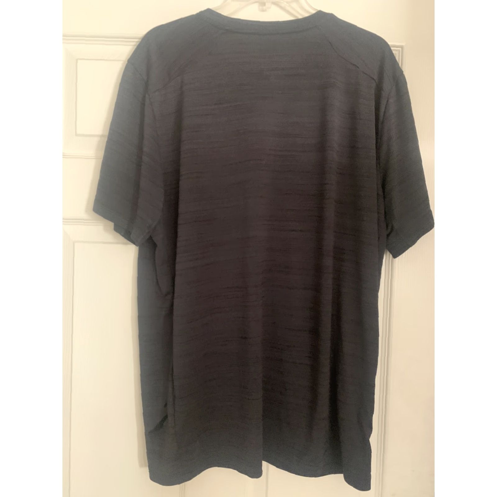Nike Nike Dri-Fit T-Shirt Short Sleeve Mens XL Dark Gray Athletic Logo Cross Training Running Gym & Training Size US XL / EU 56 / 4 - 5 Thumbnail