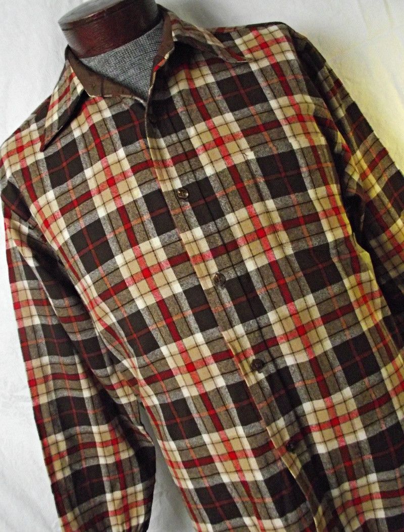 1970s Pendleton Mens 100% Wool Shirt Brown Plaid