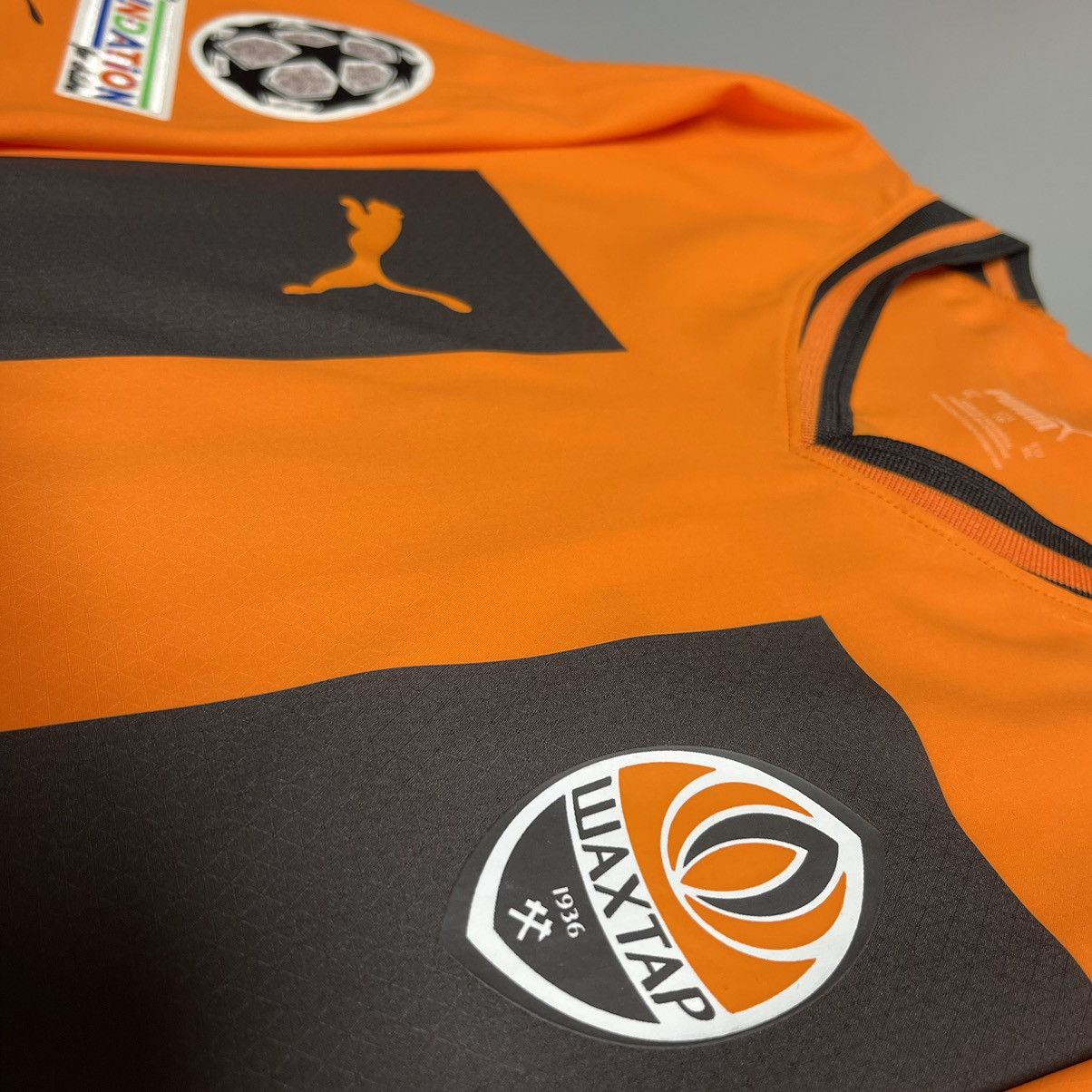 Puma × Vintage NWT SHAKHTAR PUMA 2022/2024 FOOTBALL HOME JERSEY #10 MUDRYK Size US XL / EU 56 / 4 - 5 Thumbnail