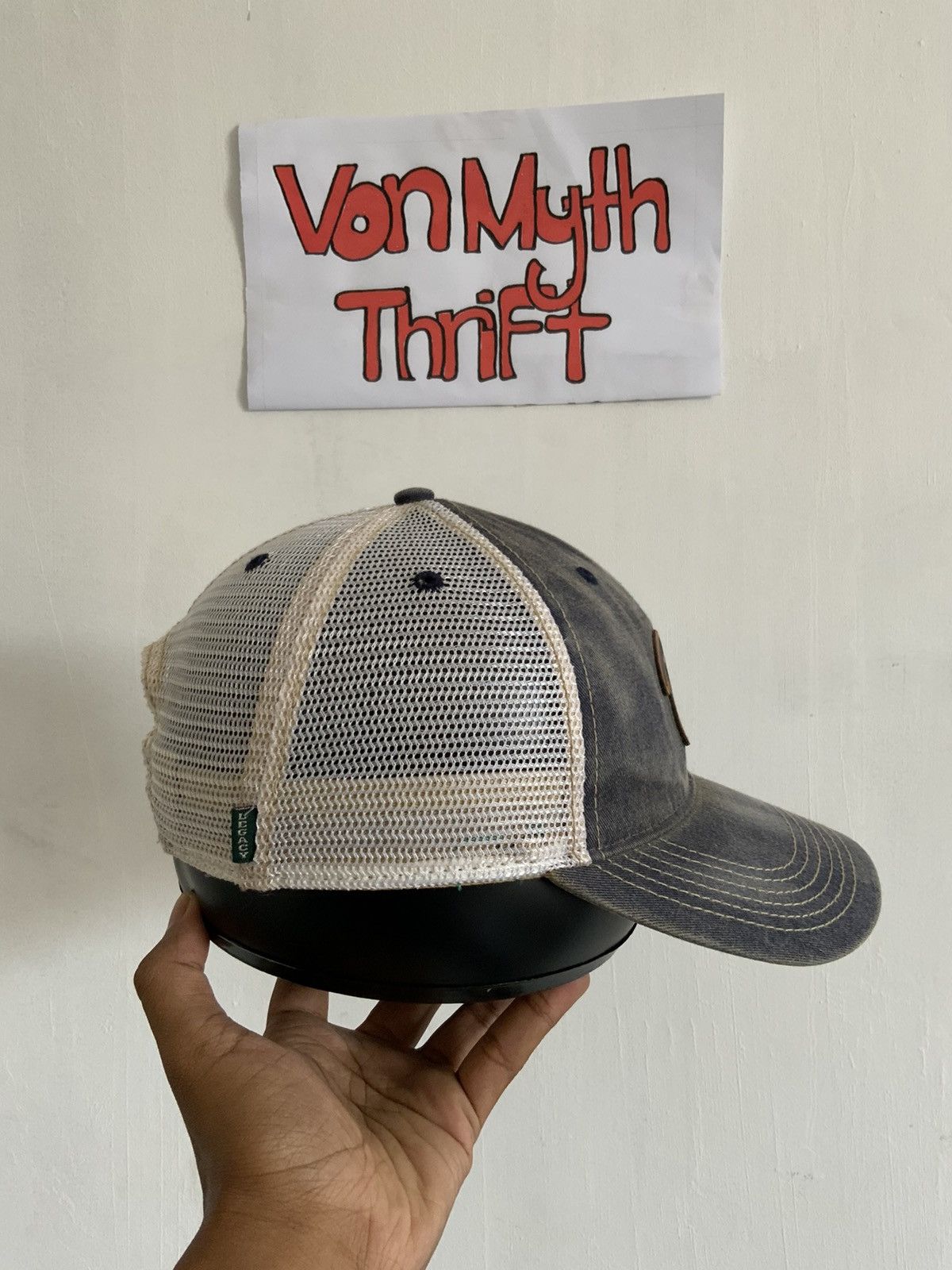 Vintage Vintage Pitt fade Denime Trucker Hat by Legacy Taiwan ROC Size ONE SIZE - 4 Thumbnail