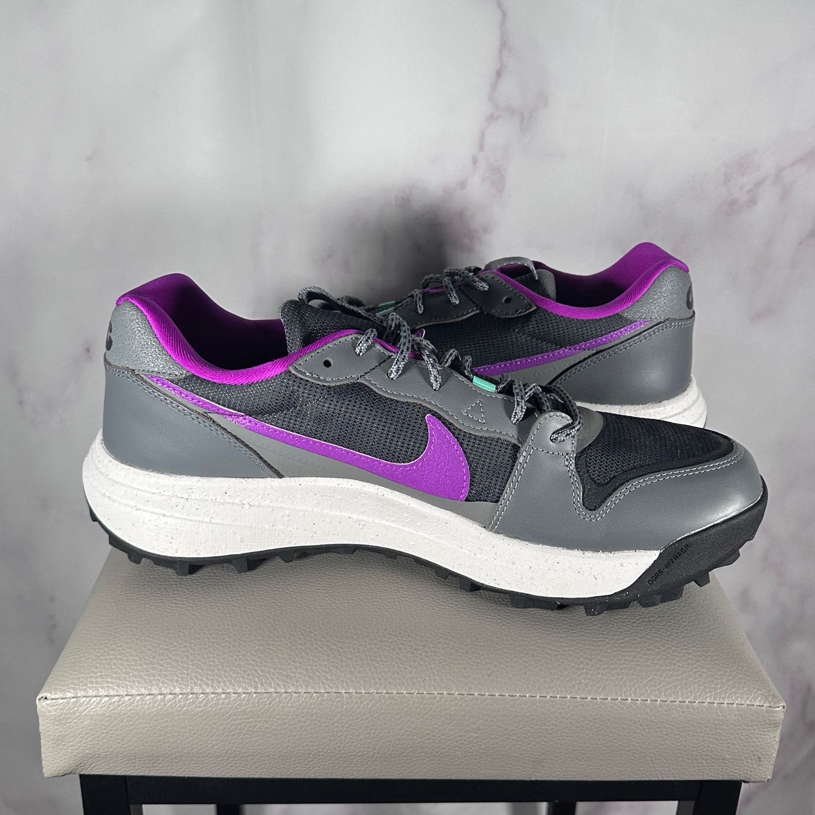 Nike ACG Lowcate Smoke Grey Vivid Purple Size US 10.5 / EU 43-44 - 9 Thumbnail