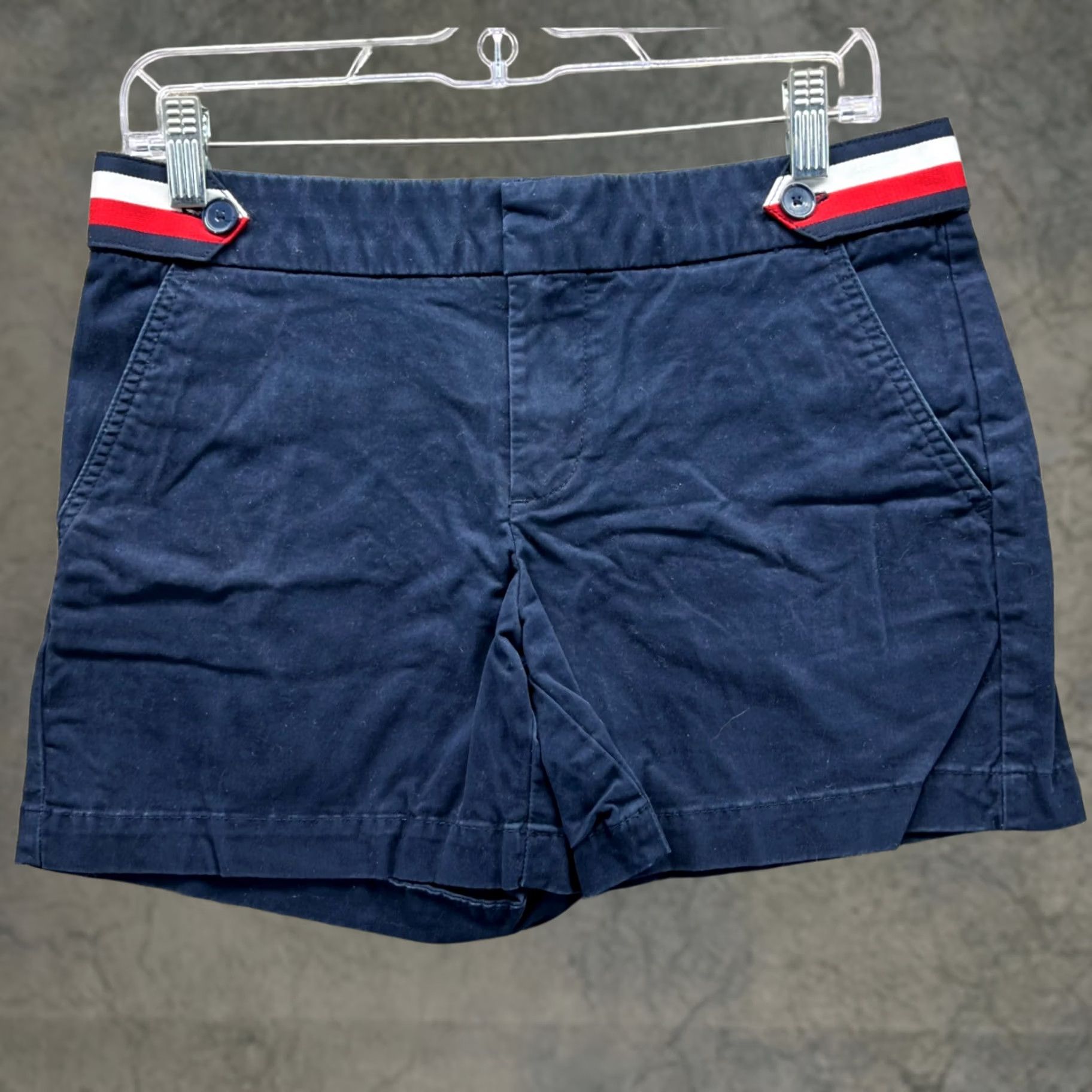 Tommy Hilfiger Tommy Hilfiger Shorts Womens 4 Blue Navy Red Chino Flat Front Classic Canvas Casual Summer Beach Size 27" / US 4 / IT 40 - 1 Thumbnail