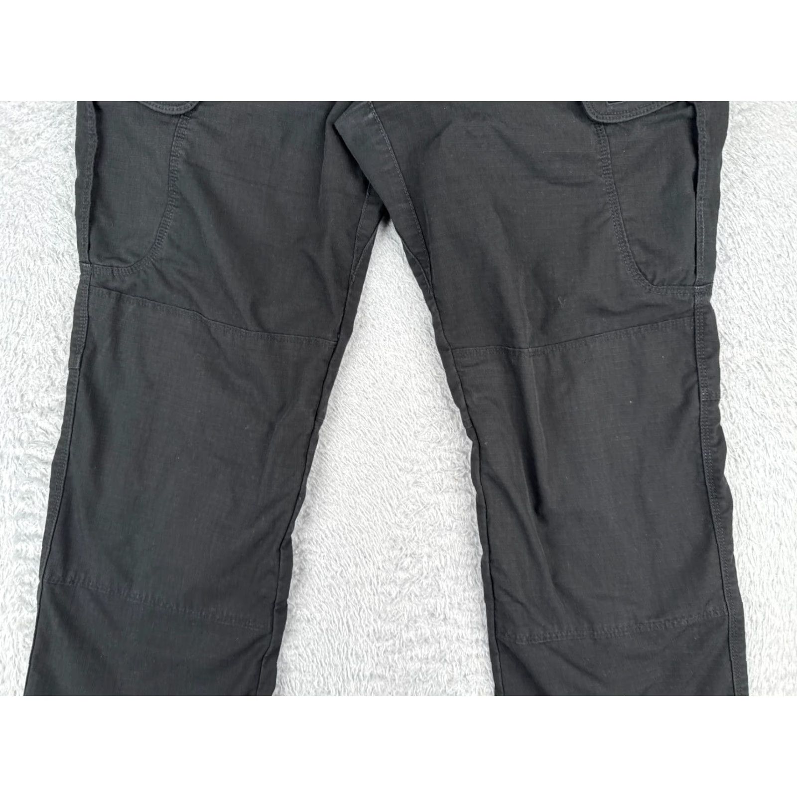 Vintage 5.11 Tactical Pants Women 12 Black Rip-Stop Cargo LEO EMT Double Knee 32x25 Pants Size 34" / US 12 / IT 48 - 3 Thumbnail