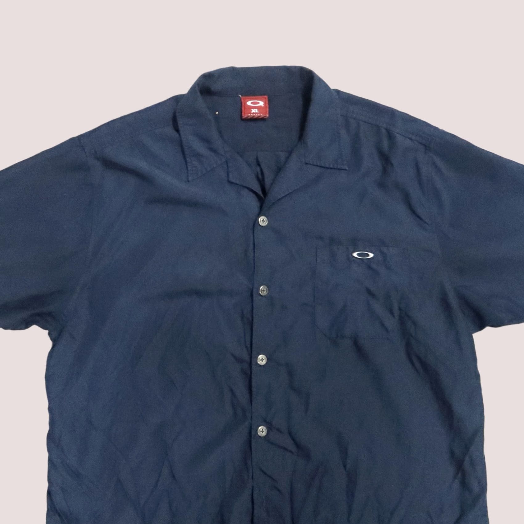Oakley VINTAGE Oakley Button Shirt Shirt XL Navy XS Size US XL / EU 56 / 4 - 1 Thumbnail
