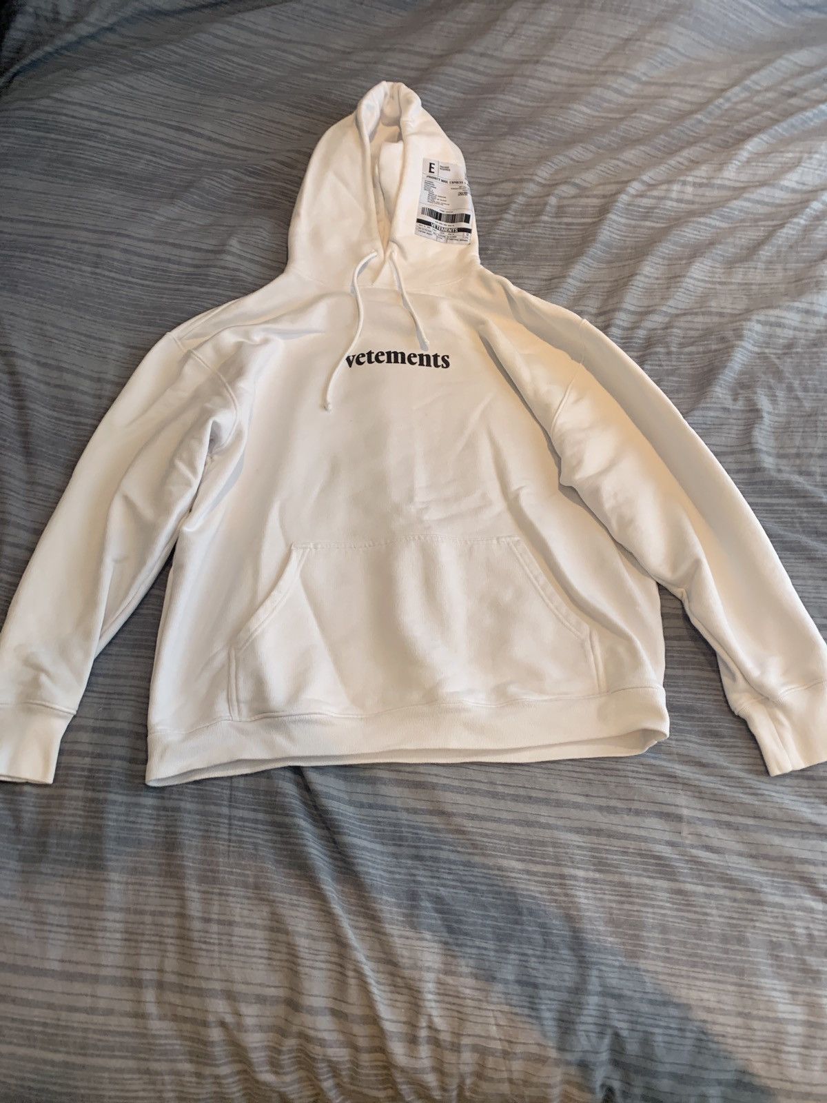 image of Vetements Hoodie in White, Men's (Size Small)