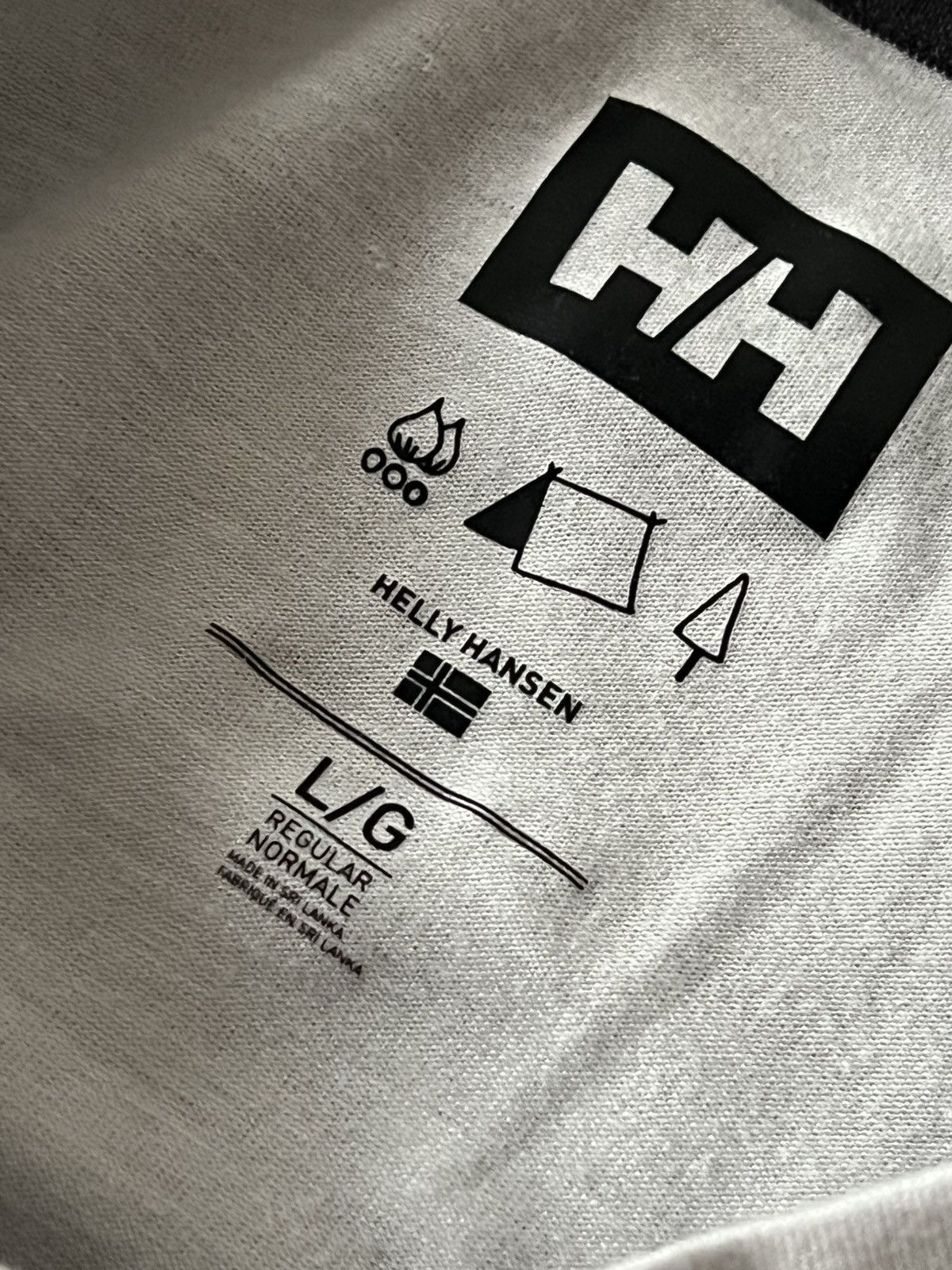 Helly Hansen Helly Hansen Norway Style Patch Pocket Active T-Shirt Size US L / EU 52-54 / 3 - 15 Thumbnail