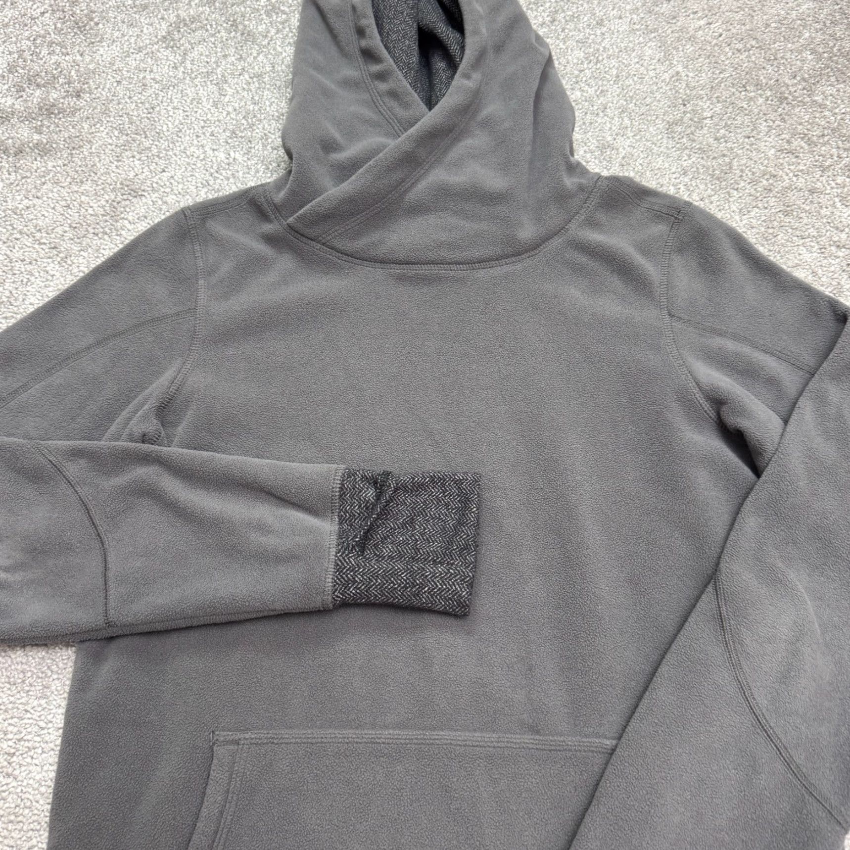 Lululemon Lululemon Athletica Hoodie Pullover Women 4 Gray Sweatshirt Hooded Breathable Lightweight Athletic Streetwear Activewear Winterspring Comfort Everyday Size S / US 4 / IT 40 - 3 Thumbnail