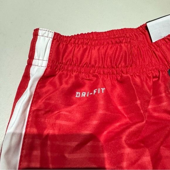 Nike NWT NIKE DRI-FIT RED SHORTS WHITE STRIPED SZ SMALL S Size 24" / US 00 / IT 34 - 4 Thumbnail