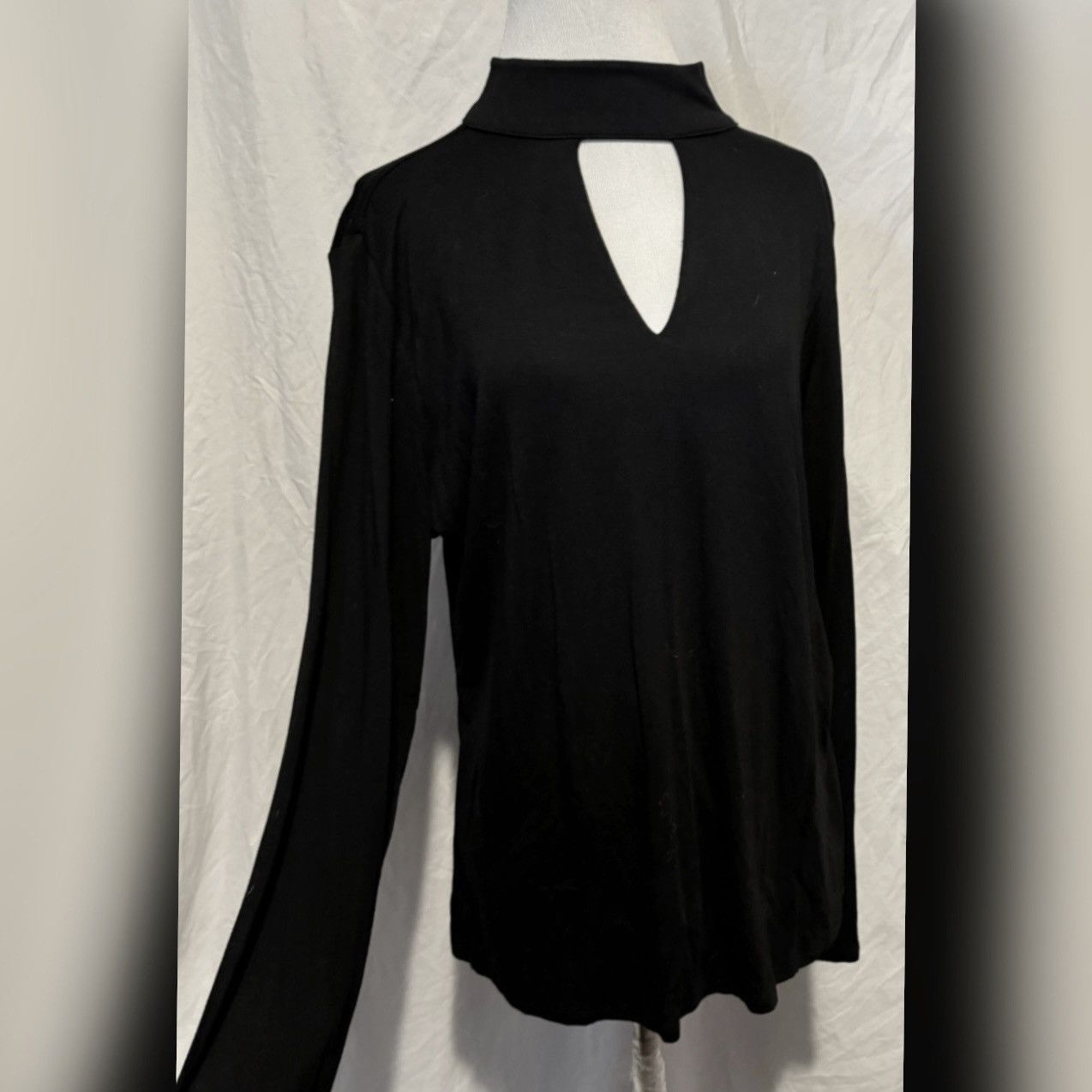 Vintage Retro, Premise Studio, Keyhole Chest, Mock Neck, Long Sleeve Size XL / US 12-14 / IT 48-50 - 3 Thumbnail