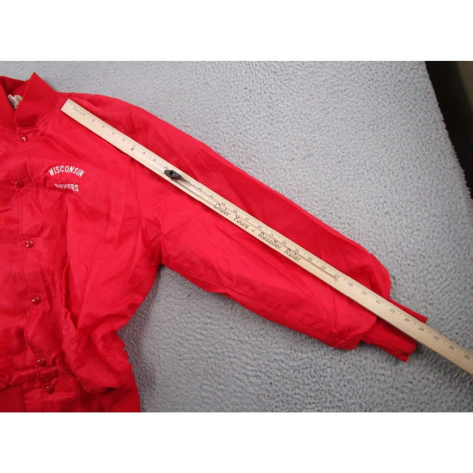 NCAA VINTAGE Wisconsin Badgers Jacket NCAA 90s Red Satin Windbreaker XL Mens Snap Up Lightweight Knit Logo Size US XL / EU 56 / 4 - 7 Thumbnail