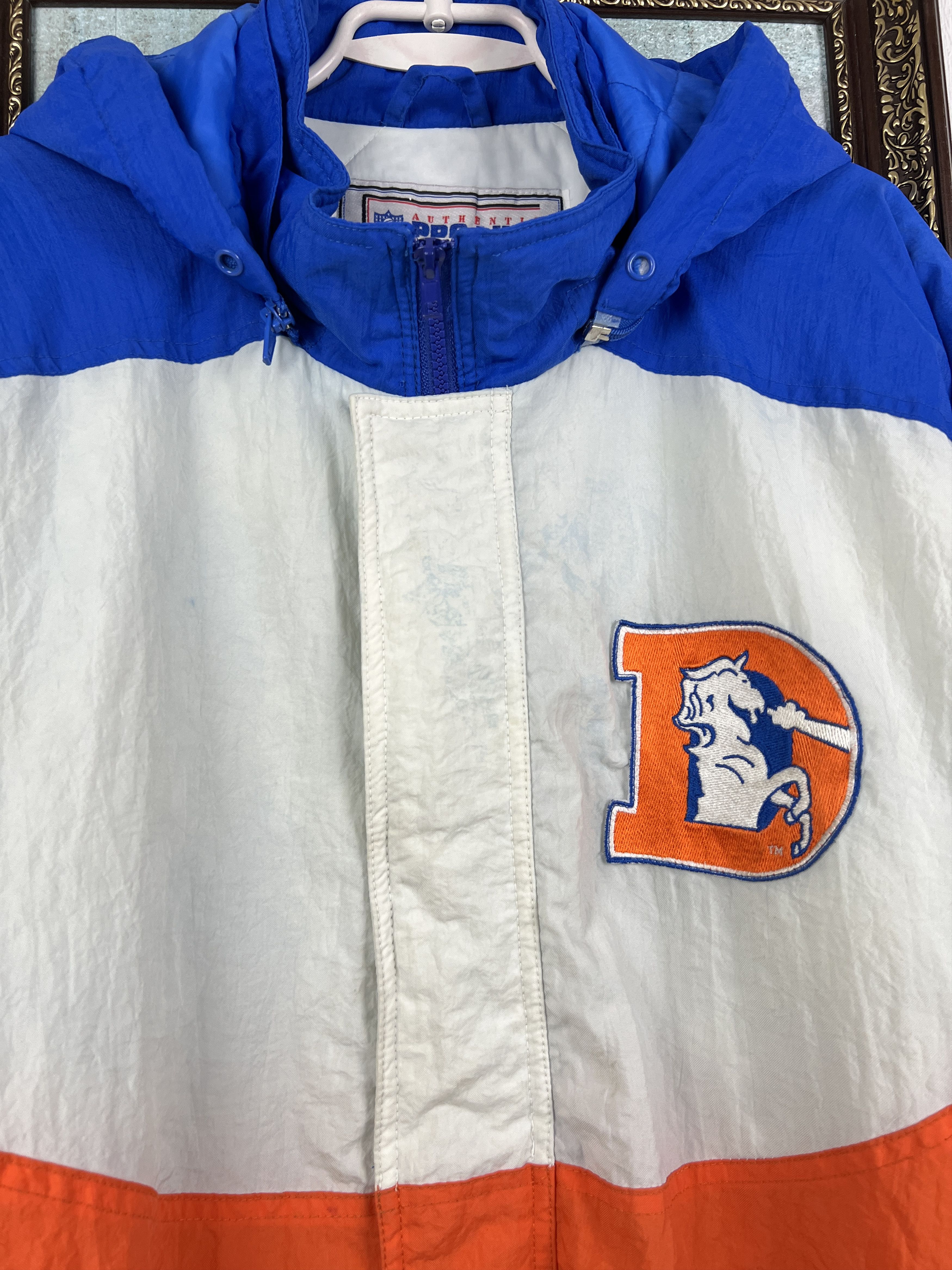 Apex One Vintage 90's Denver Broncos Padded Jacket Bomber Hooded NFL Size US XL / EU 56 / 4 - 4 Thumbnail