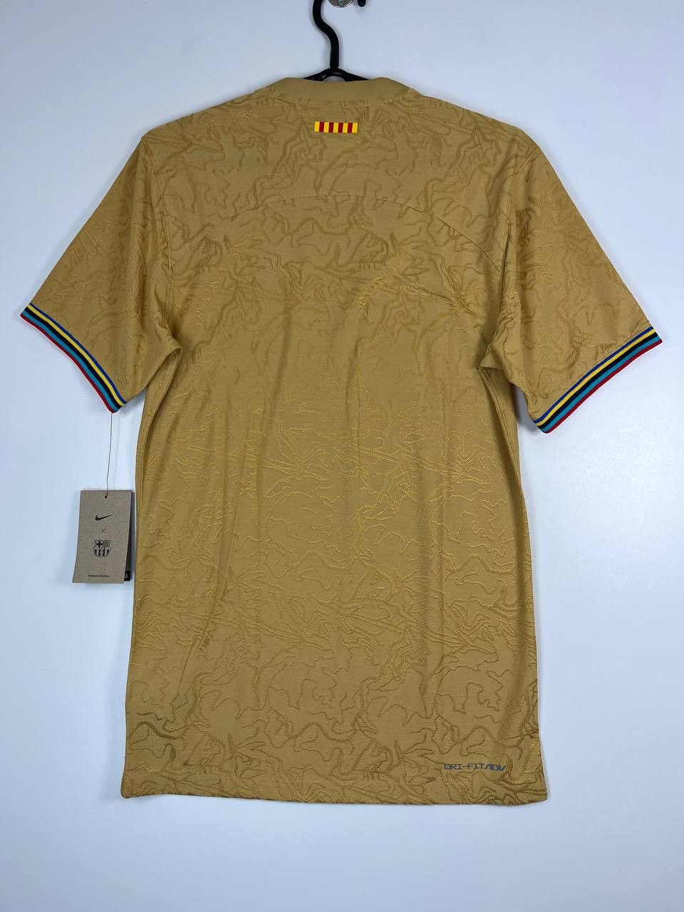 Nike Nike FC Barcelona 2022/23 Away Gold Jersey Men’s Size XS Size US XS / EU 42 / 0 - 8 Thumbnail