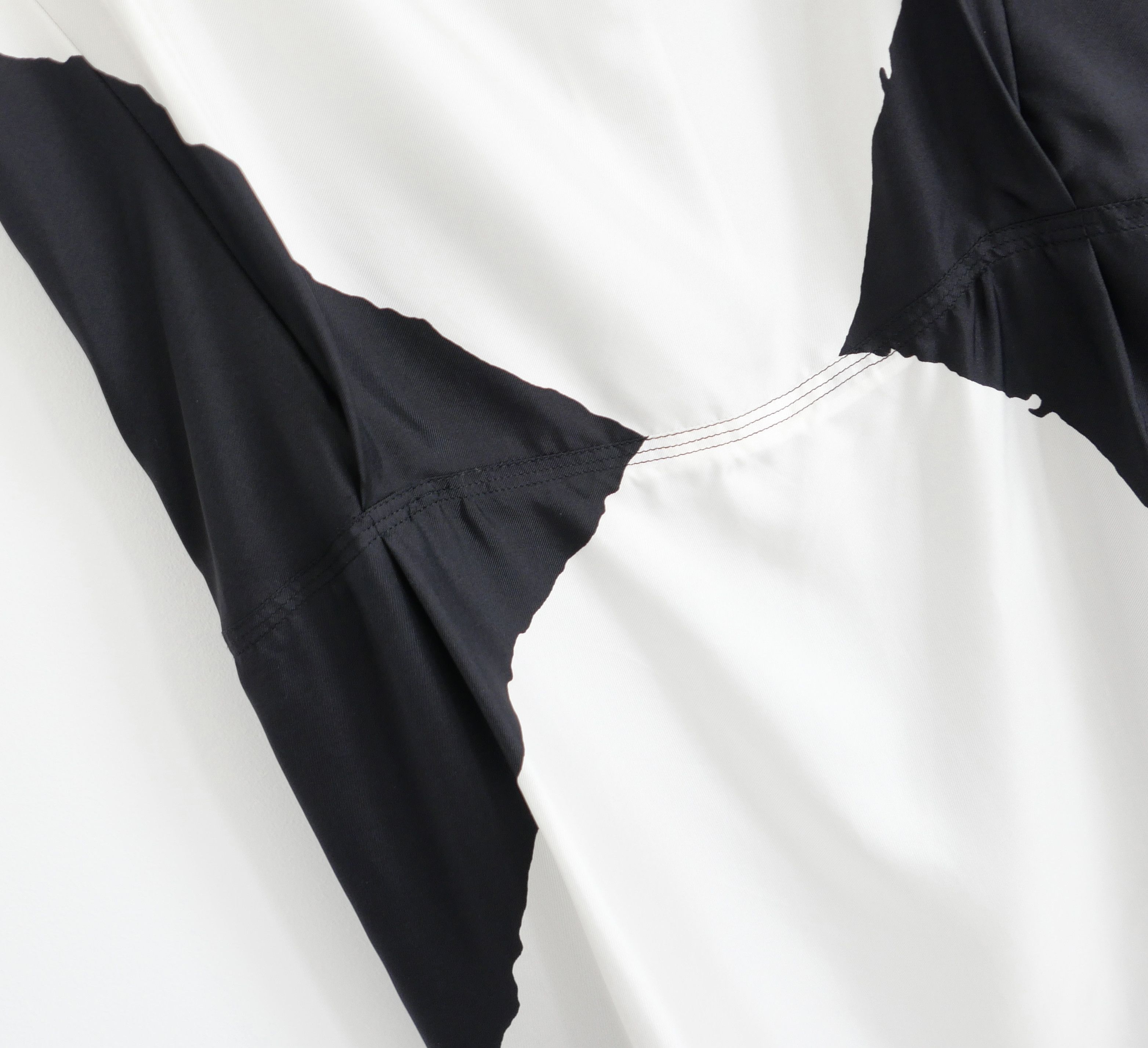 Yves Saint Laurent Yves Saint Laurent Resort 2008 Pilati Rorschach Silk Dress Size XS / US 0-2 / IT 36-38 - 3 Thumbnail