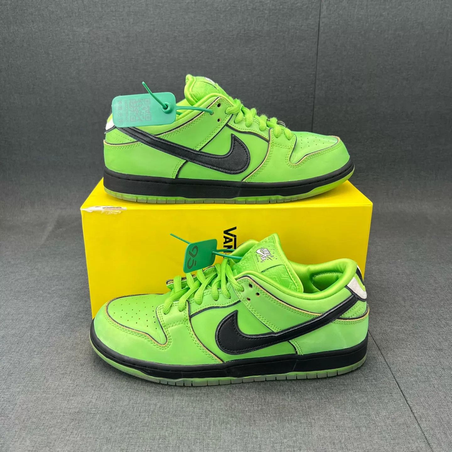 Nike Nike Dunk SB Powerpuff Girls Green 43 (New, Box) Size US 10 / EU 43 - 2 Thumbnail