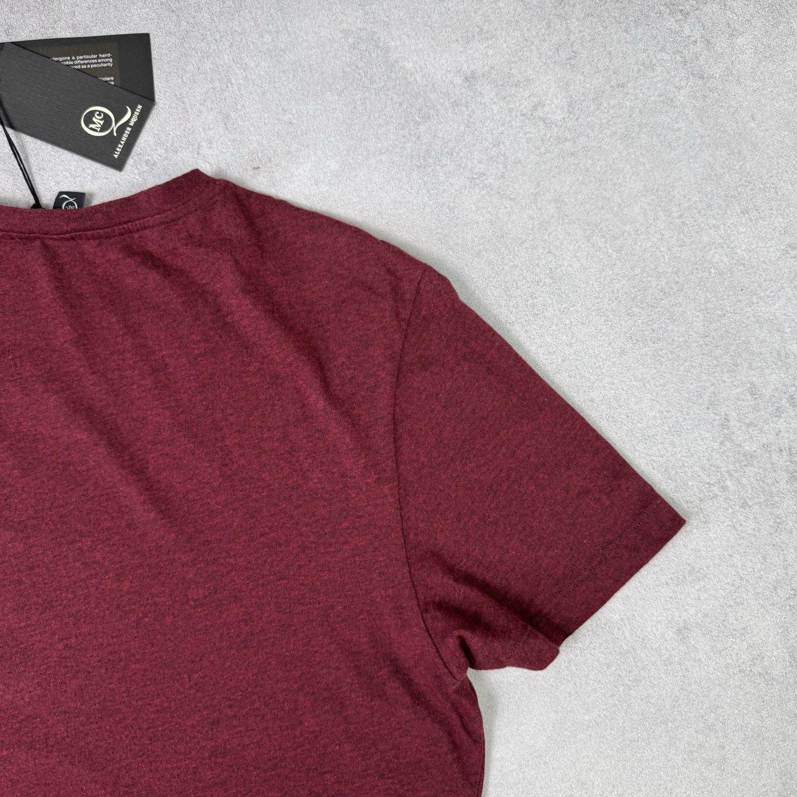 Alexander McQueen Alexandr Mcqueen MCQ Men T Shirt Size L Red Size US L / EU 52-54 / 3 - 13 Thumbnail