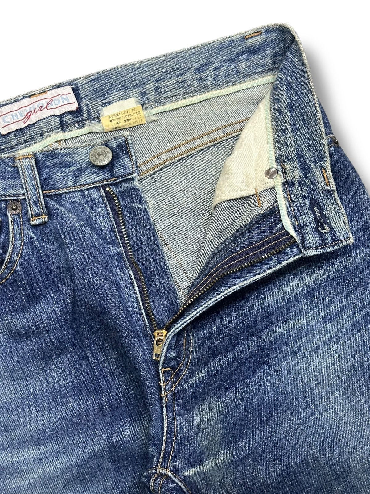 Chevignon Chevignon Girl Vintage Japan Denim Jeans Classic BlueWash Size US 28 / EU 44 - 11 Thumbnail