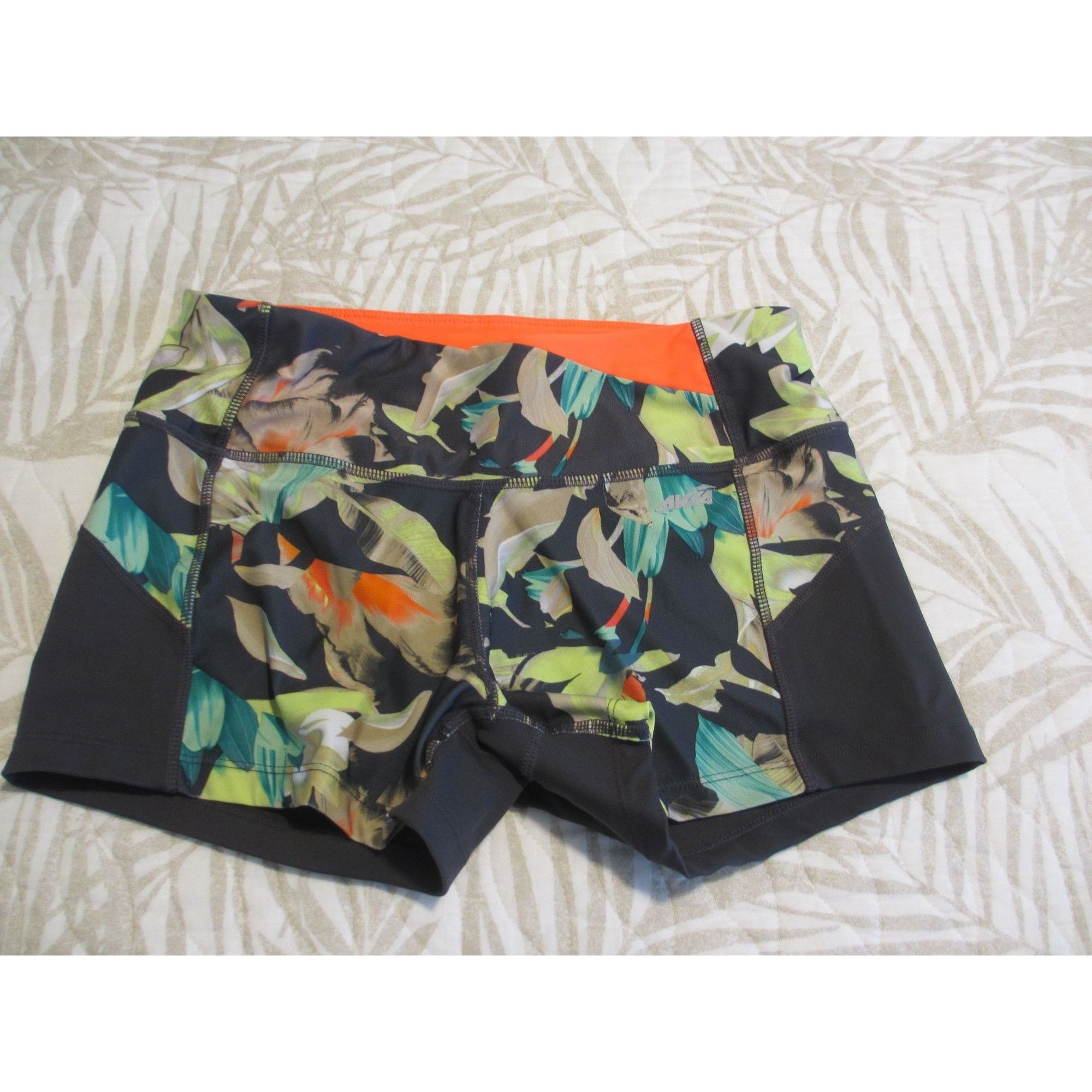 Other AVIVA BIKING SHORTS MEDIUM WOMENS Size 30" / US 8 / IT 44 - 1 Thumbnail
