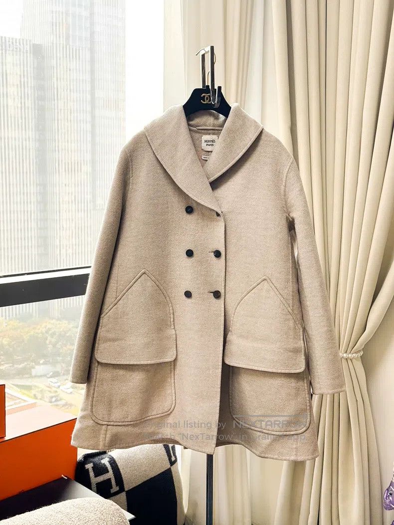 Hermes Hermes Oatmeal Cashmere A-Line Double-Breasted Collar Over Size XS / US 0-2 / IT 36-38 - 1 Thumbnail