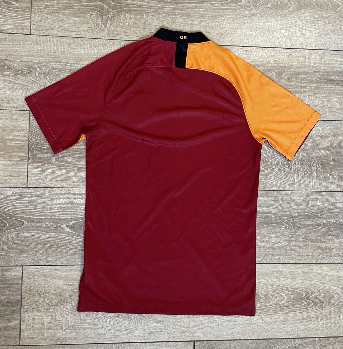 Nike GALATASARAY 2019 2020 HOME FOOTBALL SHIRT SOCCER JERSEY NIKE Size US S / EU 44-46 / 1 - 6 Thumbnail