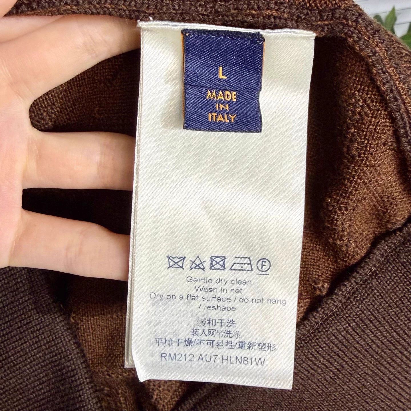 Louis Vuitton LV Brown Monogram Print Cuff Letter Logo Hoodie L Size US L / EU 52-54 / 3 - 4 Thumbnail