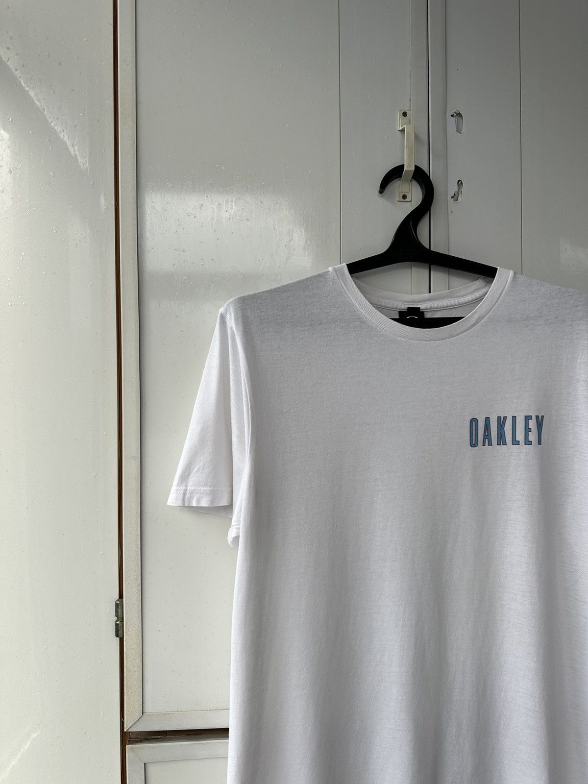 Oakley Vintage Oakley T-shirt Streetwear logo Style Size US M / EU 48-50 / 2 - 2 Thumbnail