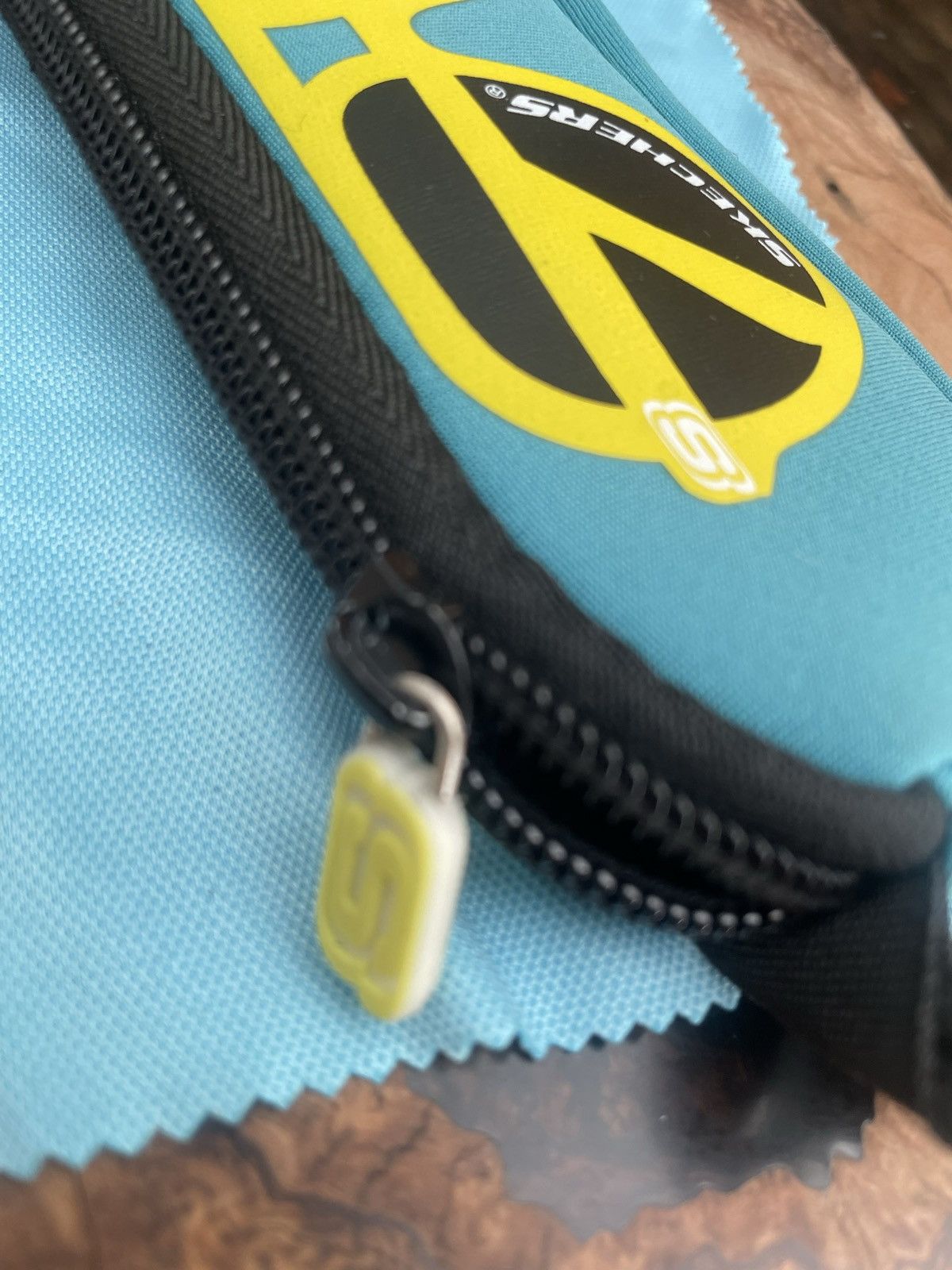 SKECHERS × Vintage Vintage Skechers Soft Glasses Case Clip Keychain Full Set Size ONE SIZE - 7 Thumbnail