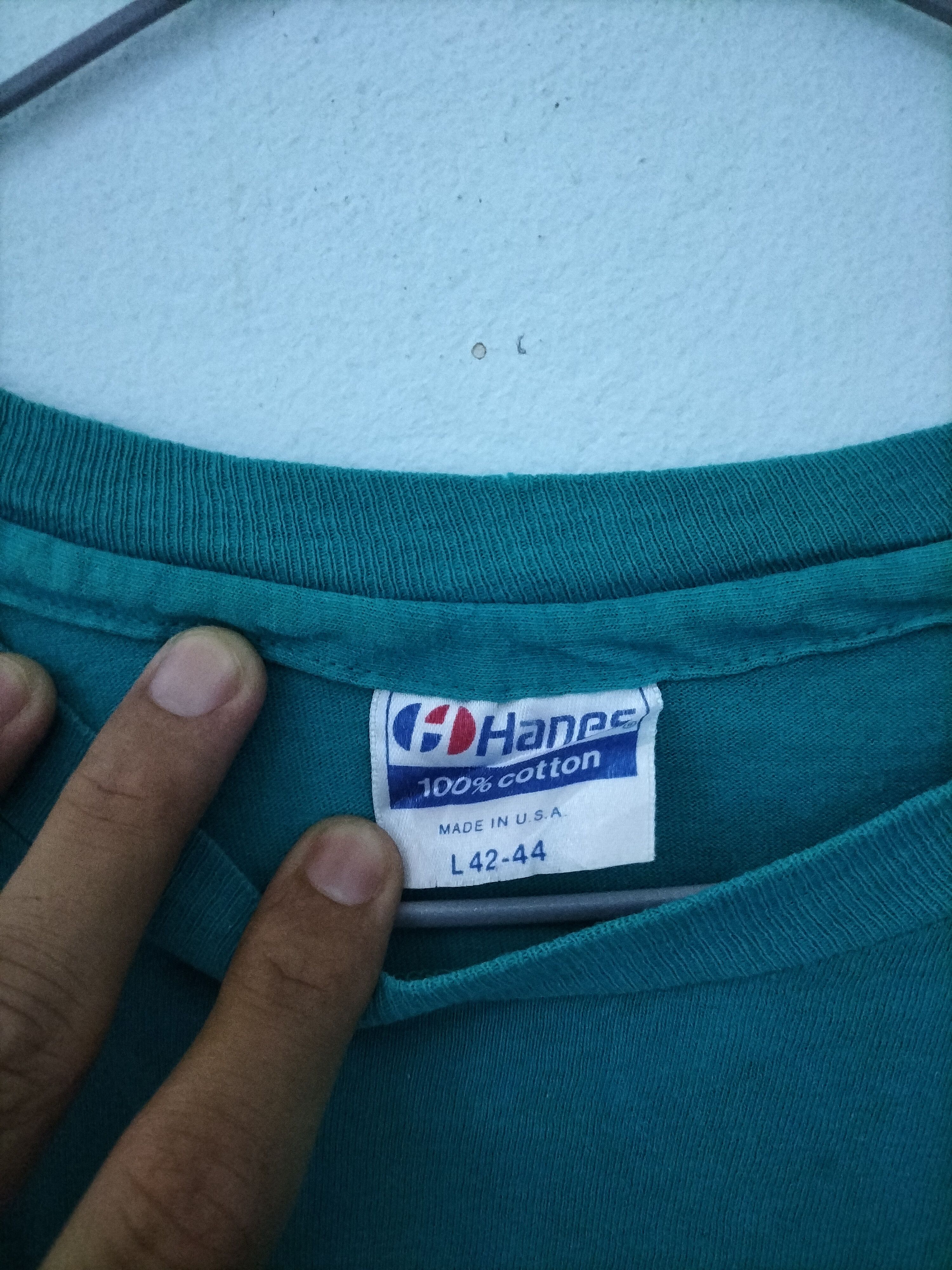 Vintage Vintage 80s Plain Tee Green Sky colour street fashion hanes Size US L / EU 52-54 / 3 - 4 Thumbnail