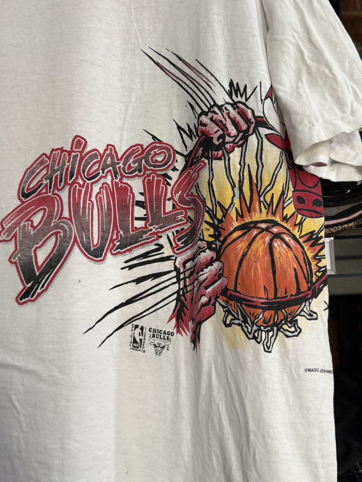 NBA Vintage 90s Chicago Bulls Magic Johnson Nba Tee Size US XL / EU 56 / 4 - 3 Thumbnail