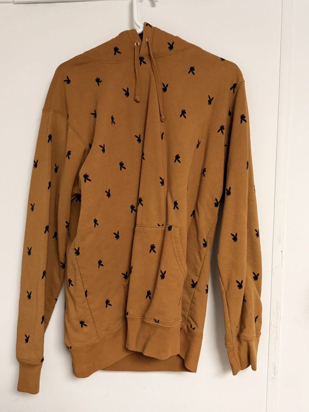 Supreme Supreme x playboy hooded sweatshirt Size US L / EU 52-54 / 3 - 1 Thumbnail