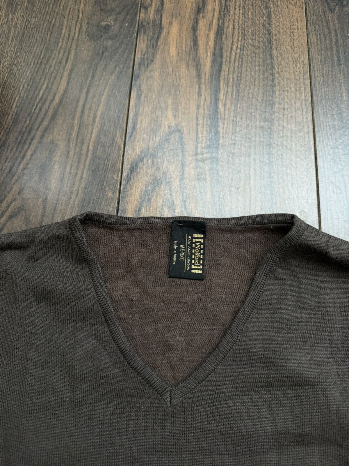 Wolford Long sleeve sweater v-neck size s