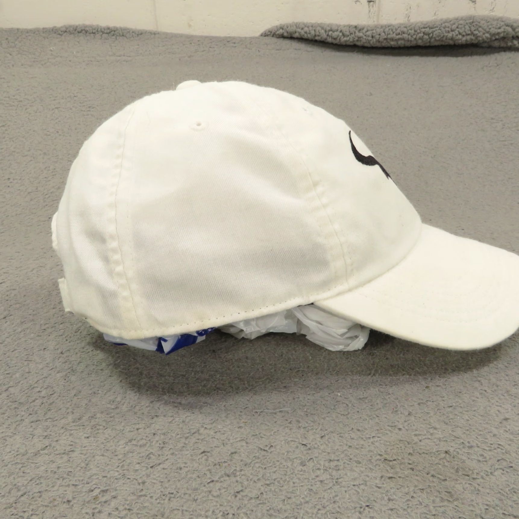 Nike Nike Hat Rafael Nadal 2017 Aerobill Dri-Fit Tennis Mens One Size White Strap Back Adjustable Cap Size ONE SIZE - 3 Thumbnail