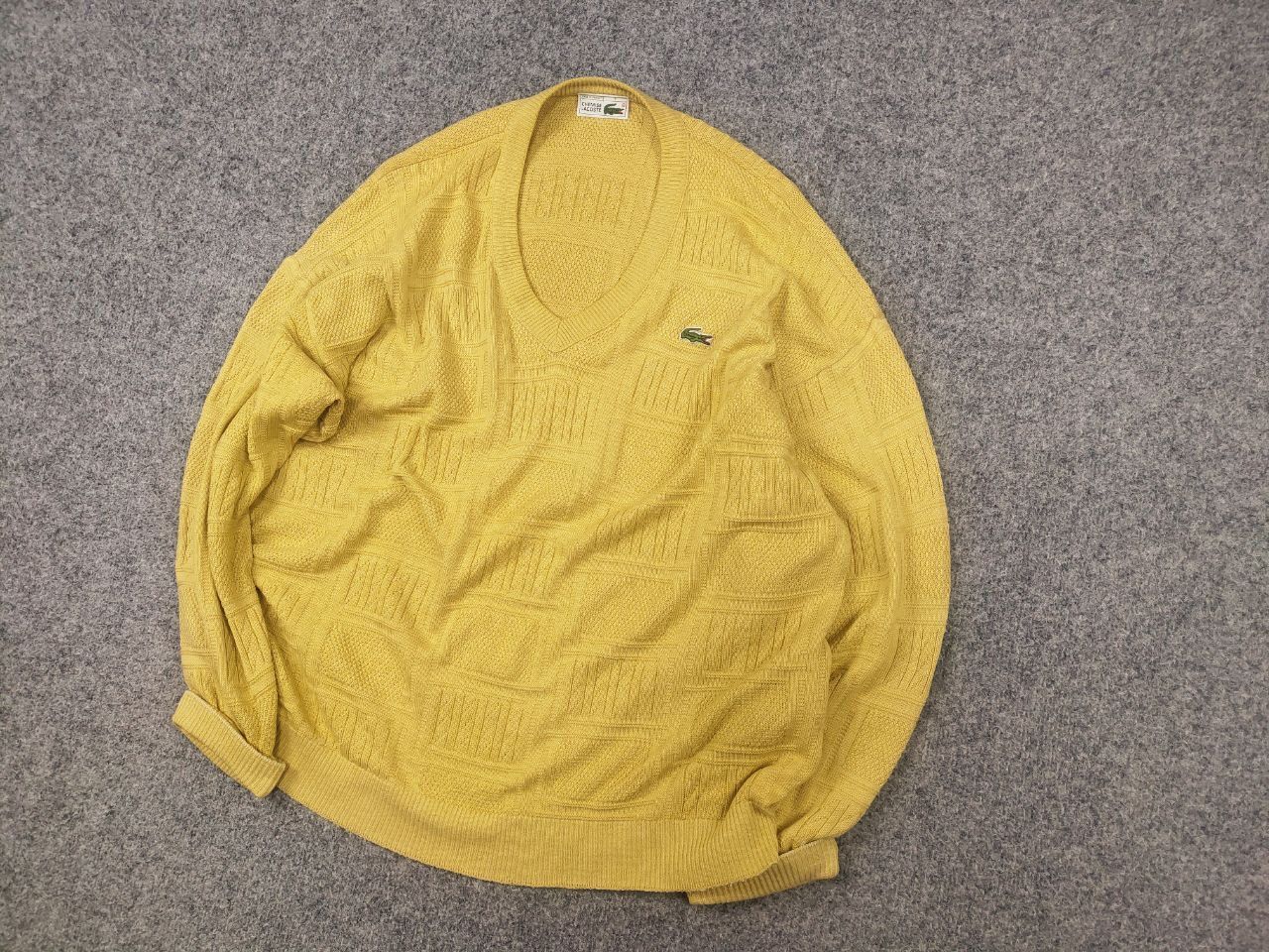 Lacoste Vintage 80's Lacoste France textured knit sweater V neck Size US XL / EU 56 / 4 - 3 Thumbnail