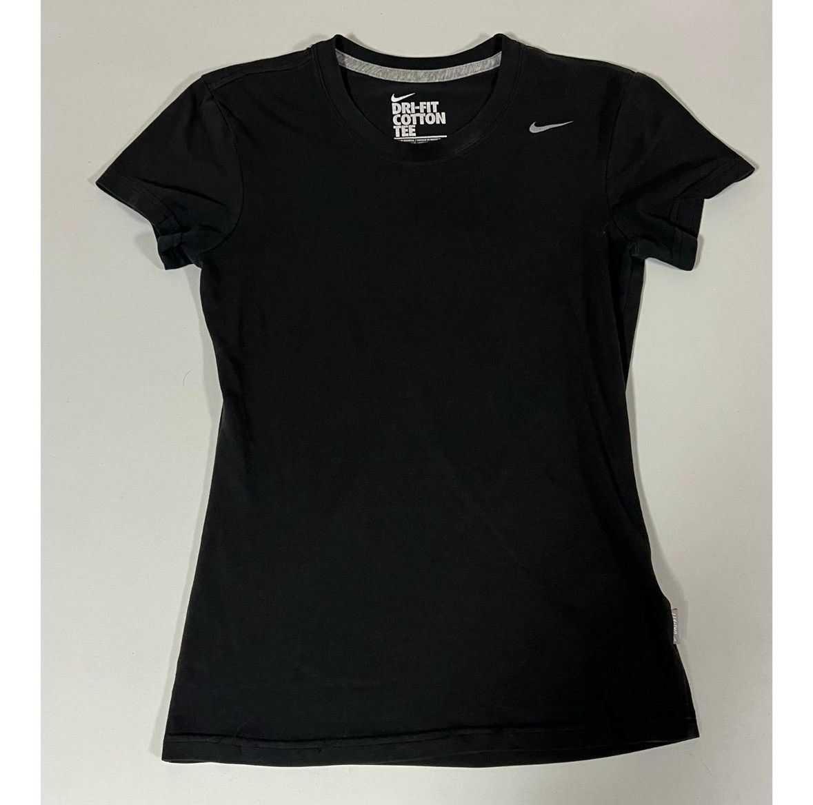 Nike Nike Black Logo Crewneck Short Sleeve T-Shirt Top Tee XS 🖤 Size US XS / EU 42 / 0 - 1 Thumbnail