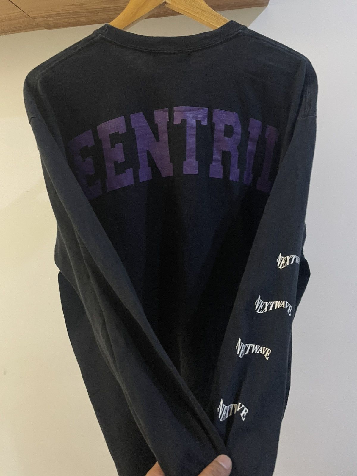 Been Trill × Hood By Air Been Trill x Mall Ratz Sorry Middle Finger L/S Shirt Size US XL / EU 56 / 4 - 11 Thumbnail
