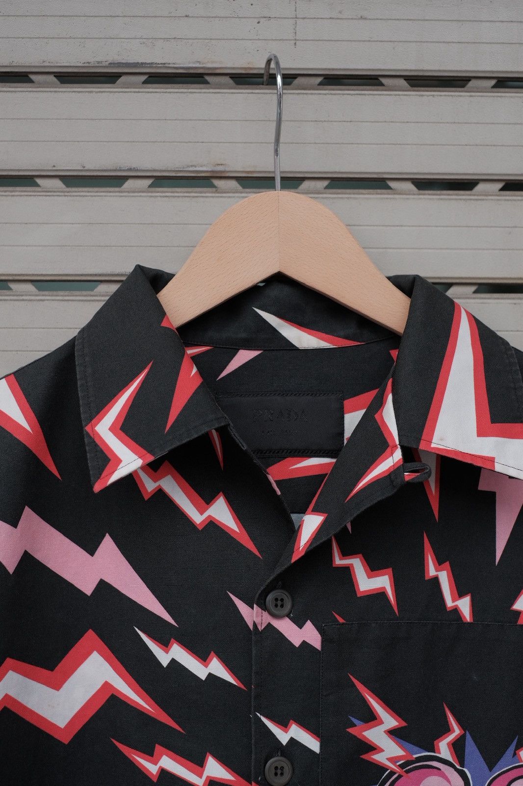 Prada Prada Thunder printed Bowling shirt Size US S / EU 44-46 / 1 - 3 Thumbnail