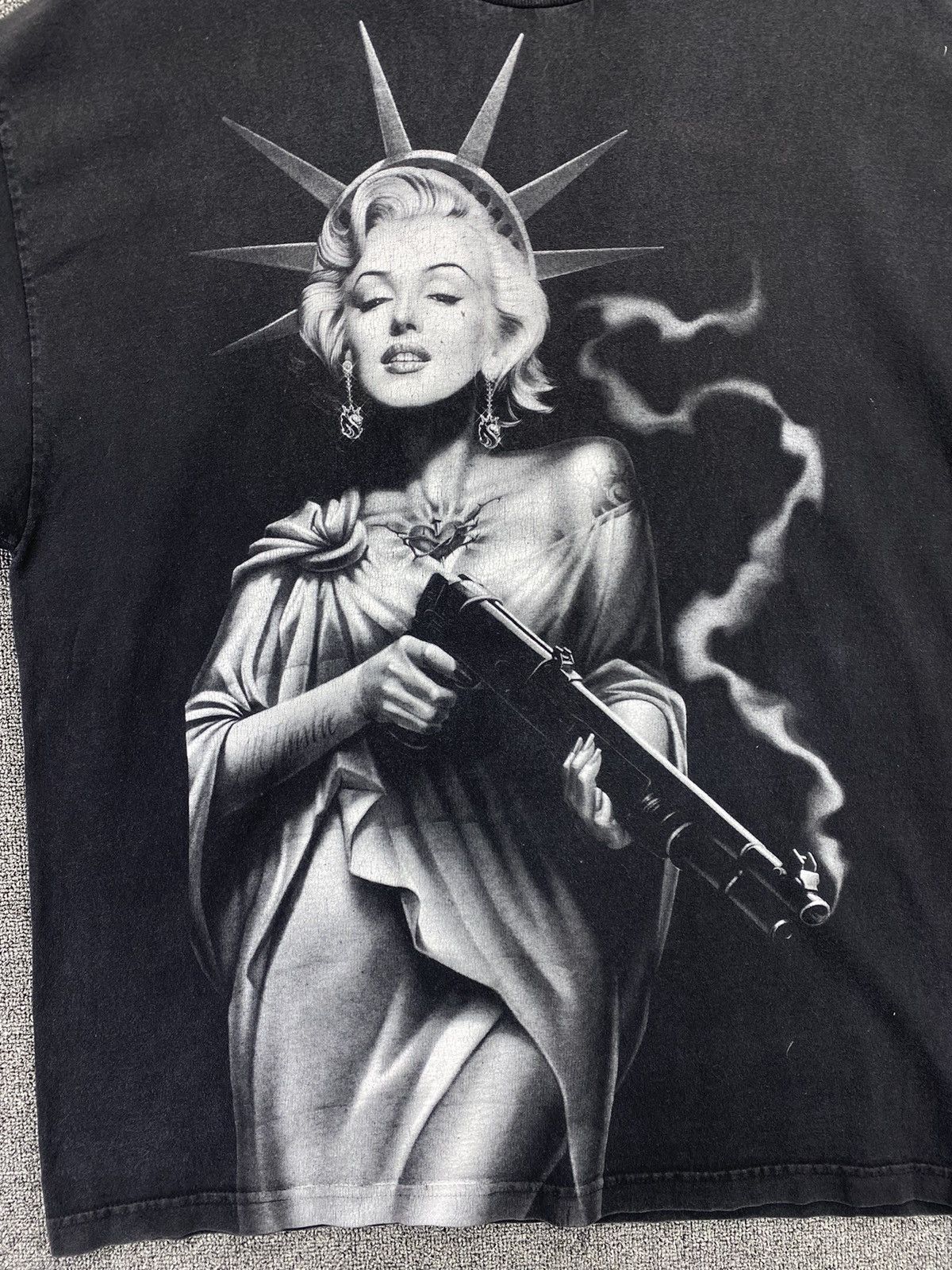 Band Tees Vintage Marilyn Monroe Punk Rock Band Tees T Shirts Size US XL / EU 56 / 4 - 4 Thumbnail