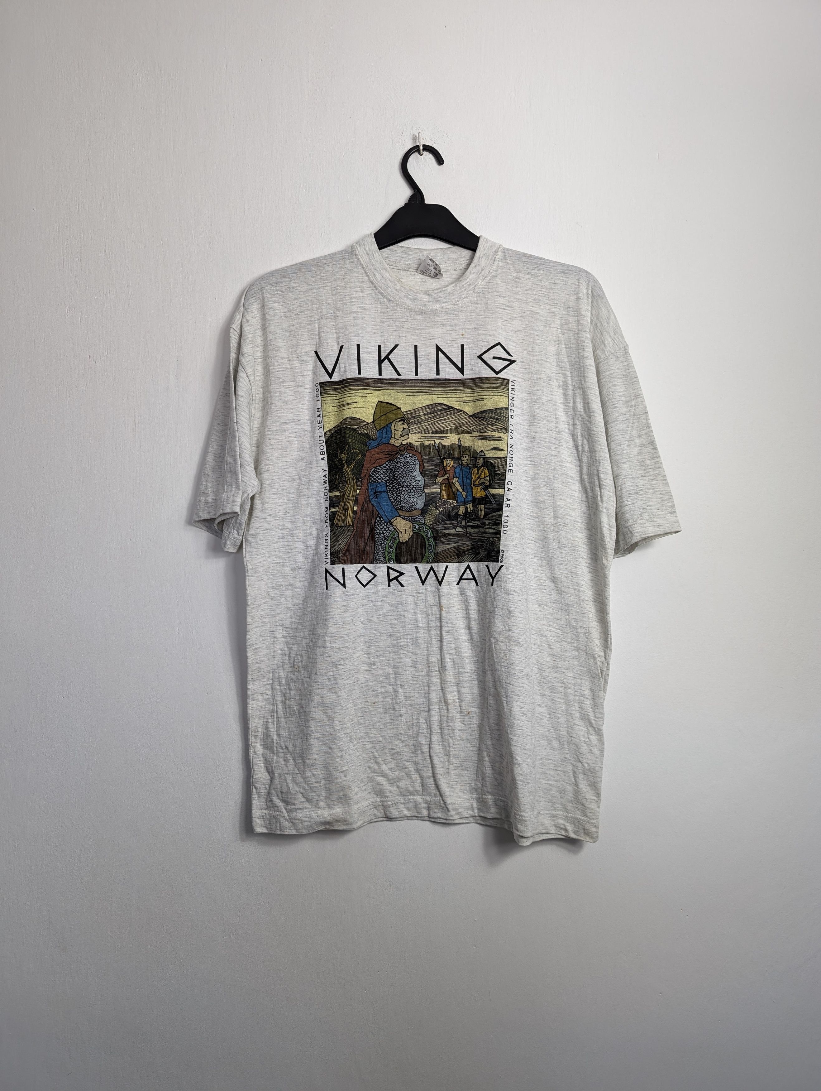 Vintage Vintage 90s Viking Norway Graphic Tee Size US M / EU 48-50 / 2 - 1 Thumbnail