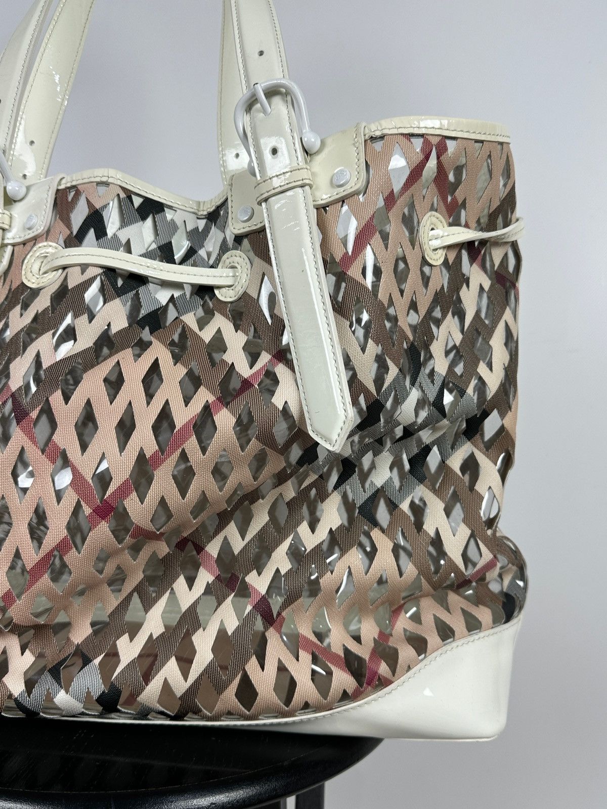 Burberry Vintage Burberry Supernova Check Net Bucket PVC Shoulder Bag Size ONE SIZE - 11 Thumbnail