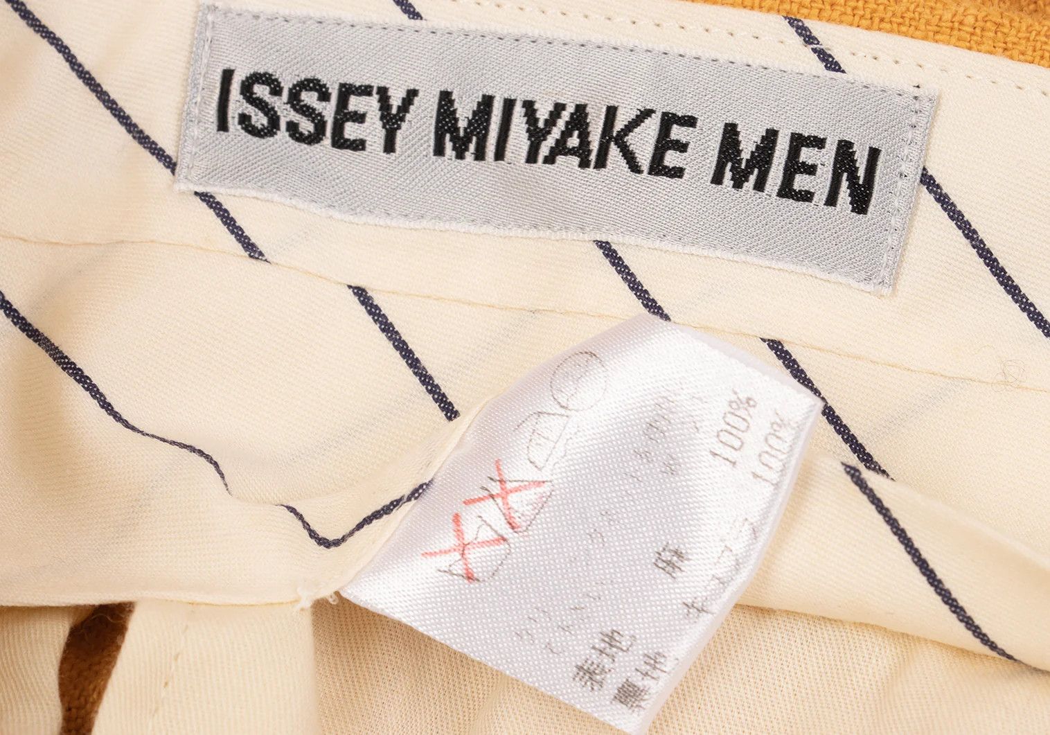 Issey Miyake Linen Two-Tuck Pants in Mustard, Size M Size US 38 / EU 54 - 18 Thumbnail