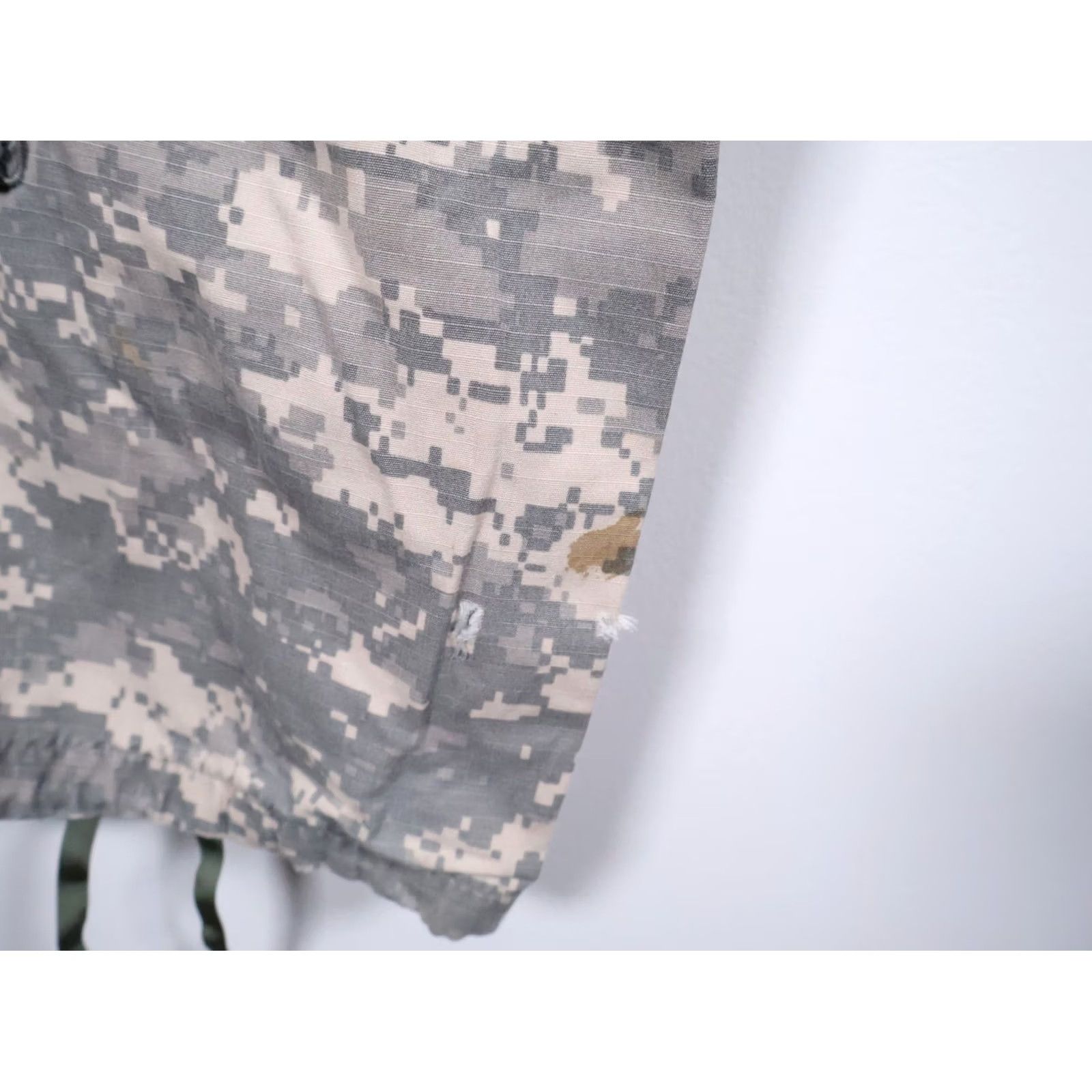 Propper VTG Propper Camouflage Cargo Pants Men's Medium Regular 34 x 31 Green Ripstop Cargo 90s Army Nature Outdoor Pockets Mens Size US 34 / EU 50 - 6 Thumbnail