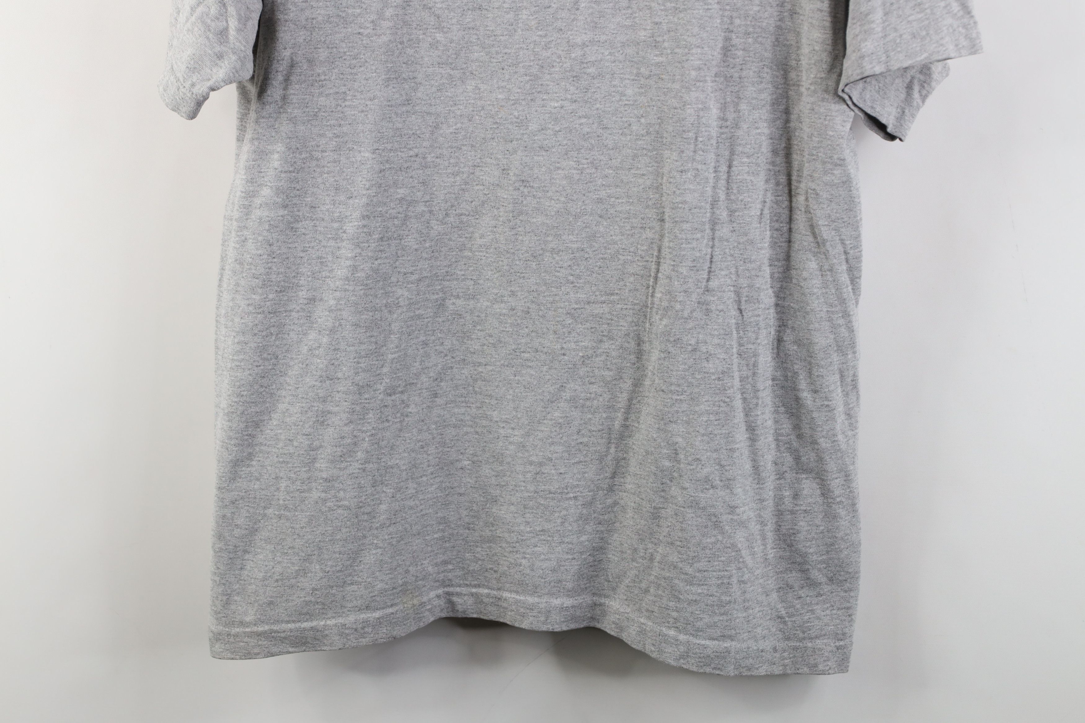 Vintage Vintage 90s University of Michigan Football T-Shirt Gray USA Size US L / EU 52-54 / 3 - 3 Thumbnail