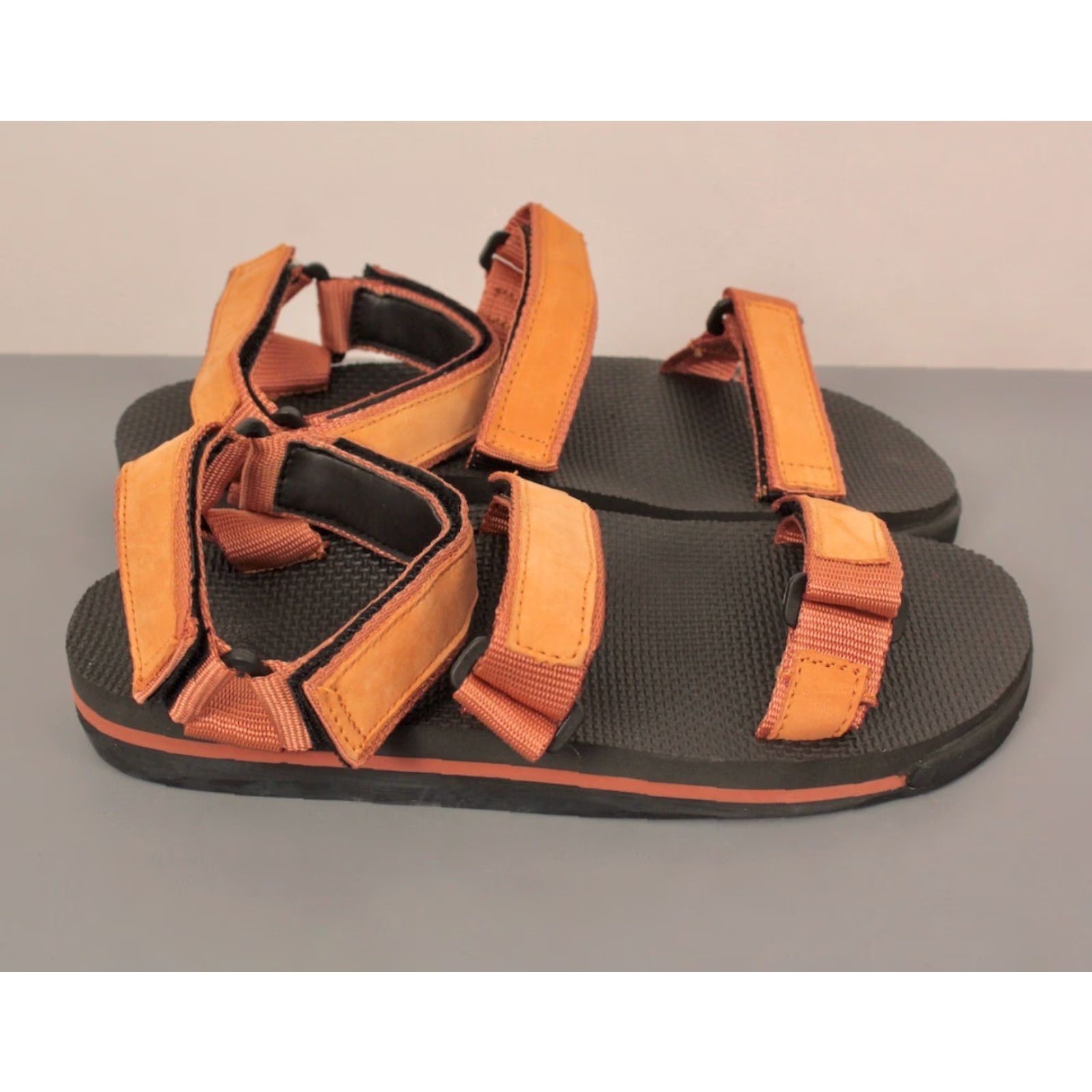 Levi's VINTAGE Levi's Sandals Mens 9 M Tan Leather 1990s Y2K Discos Nostalgic Footwear Size ONE SIZE - 5 Thumbnail