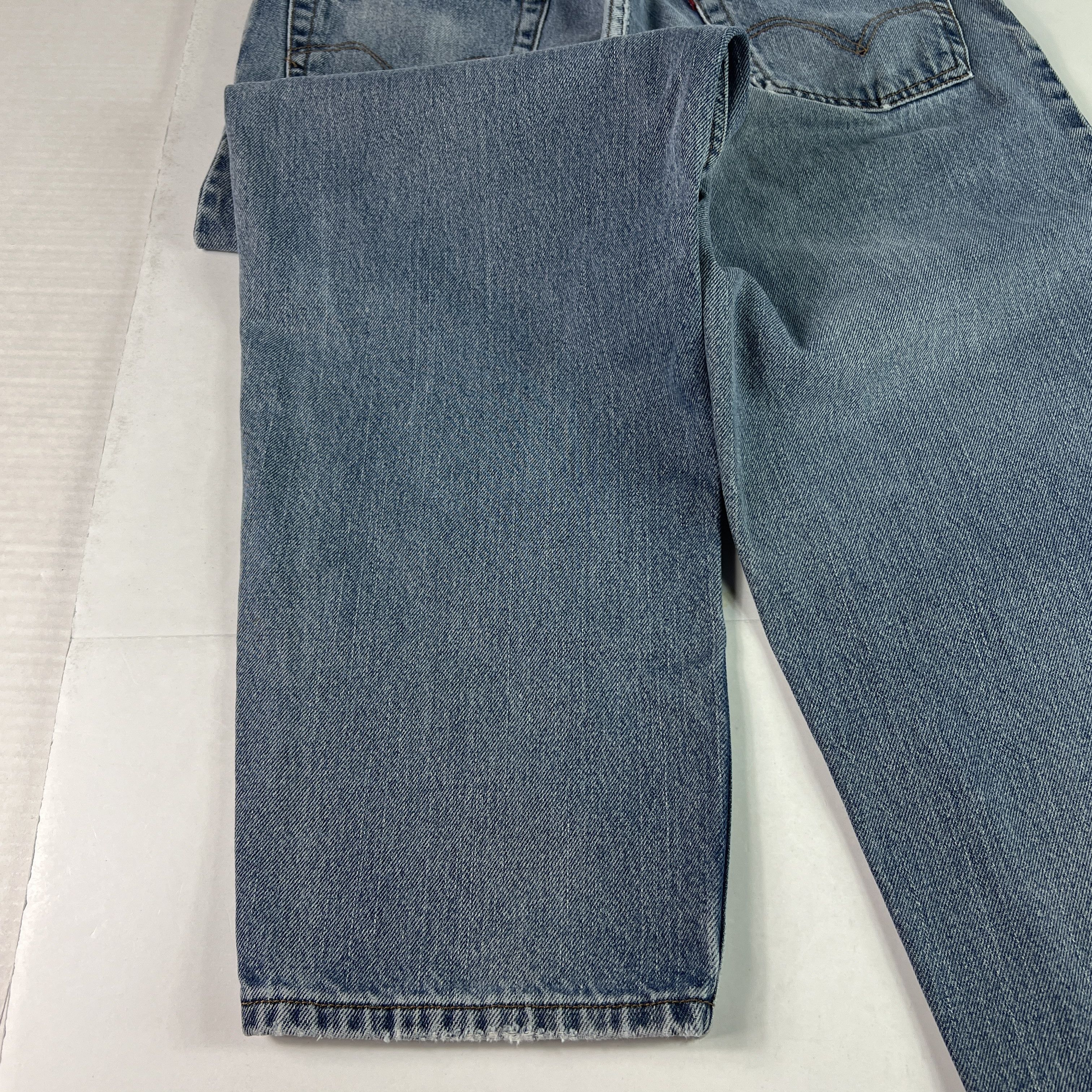 Levi's Y2K Levi's Jeans 560 Comfort Loose Fit Tapered Blue Denim Size US 33 - 19 Thumbnail