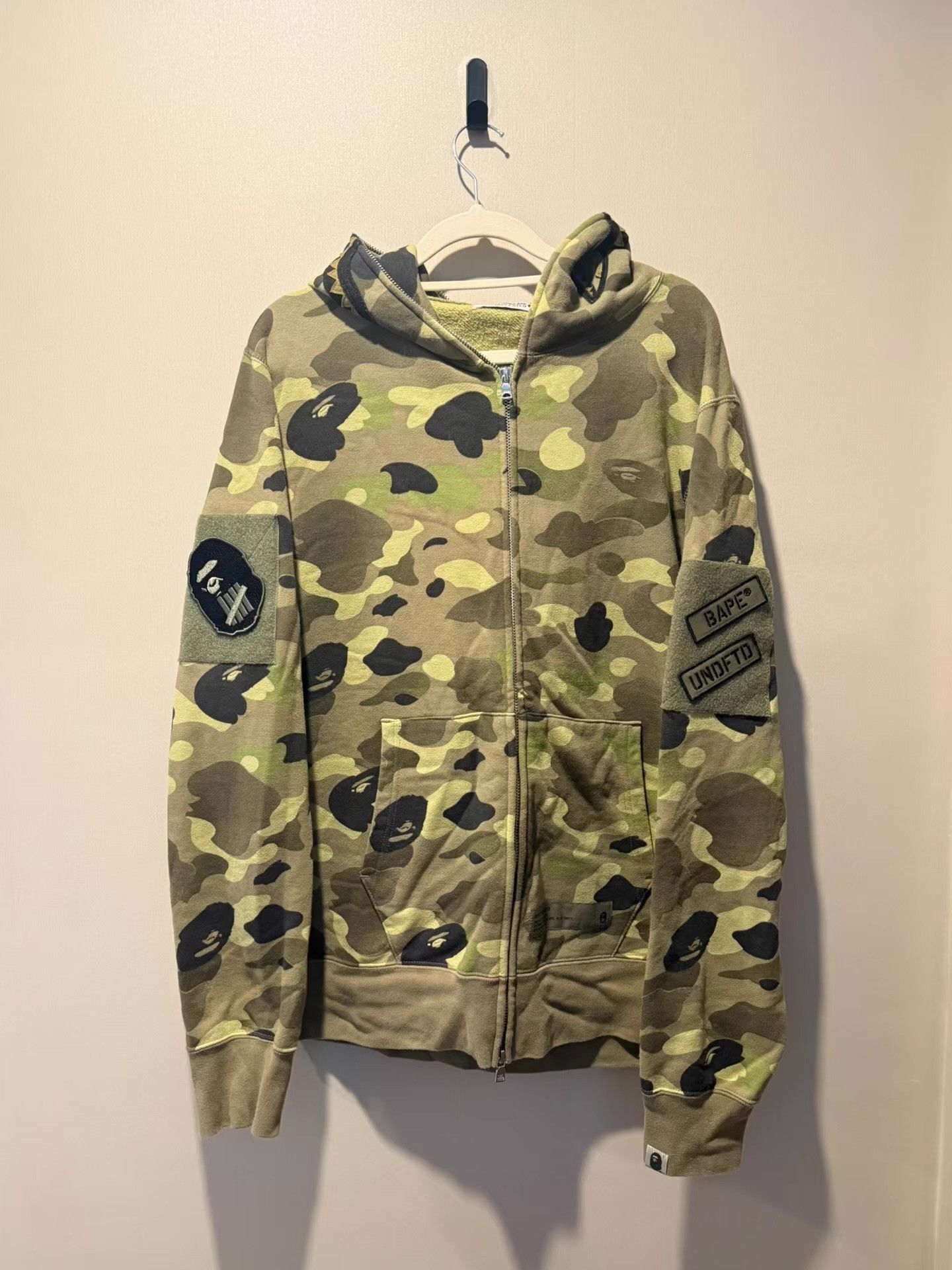 Bape Multi Camo Zip-Up Hoodie Size US L / EU 52-54 / 3 - 1 Thumbnail