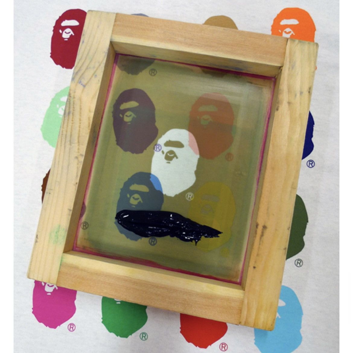 Bape Handprint Tee Size S / US 4 / IT 40 - 10 Thumbnail