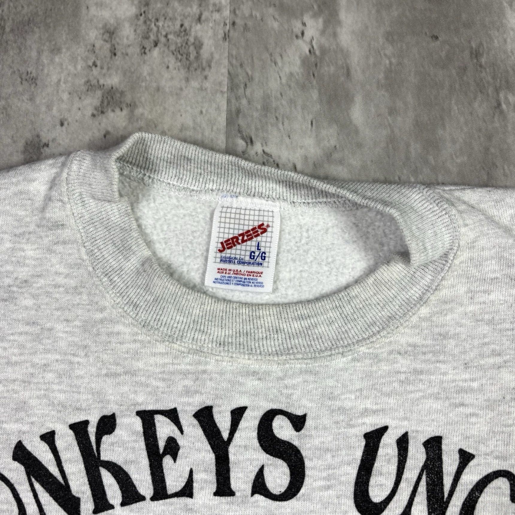 Jerzees VINTAGE Monkeys Uncle Tavern Promo Sweatshirt Adult Large 90s Size US L / EU 52-54 / 3 - 3 Thumbnail