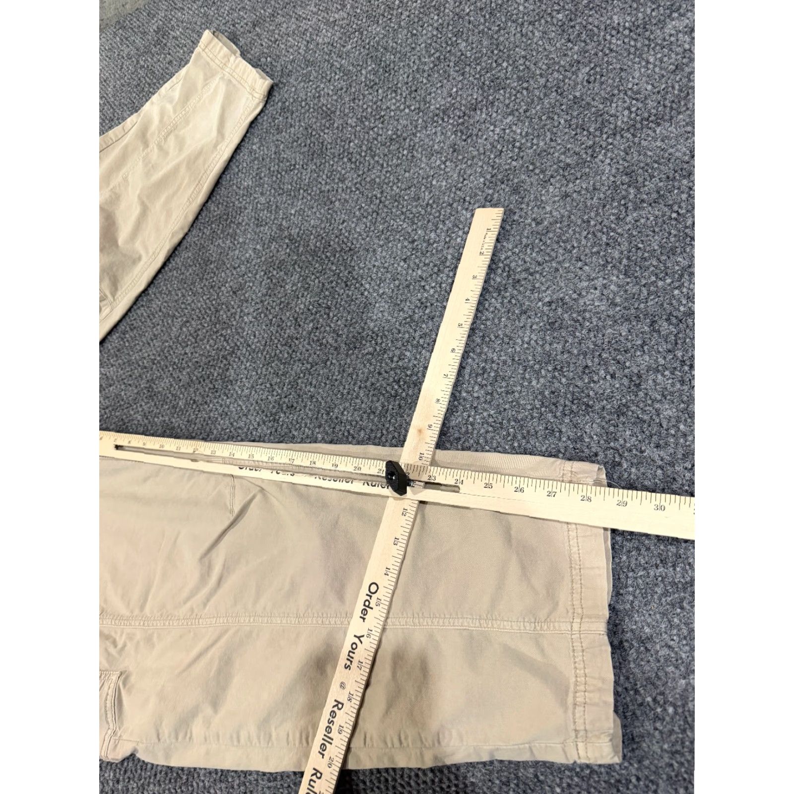 American Eagle Outfitters American Eagle cargo pants Womens 16 long Khaki Beige Stretch utility hiking pants Size 38" / US 16 / IT 52 - 7 Thumbnail