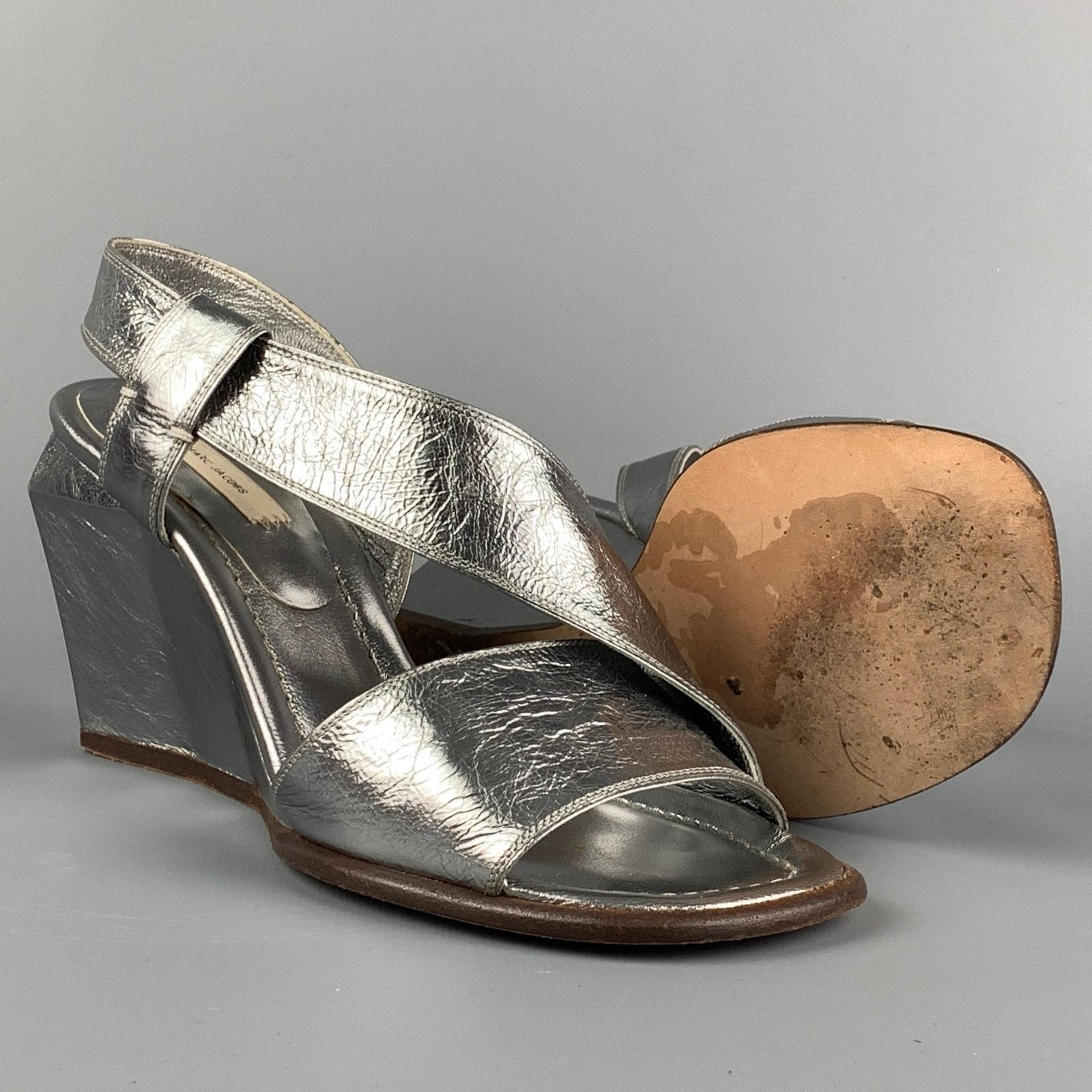 Marc Jacobs MARC JACOBS Size 7 Silver Leather Wedge Nickel Sandals Size US 7 / IT 37 - 3 Thumbnail