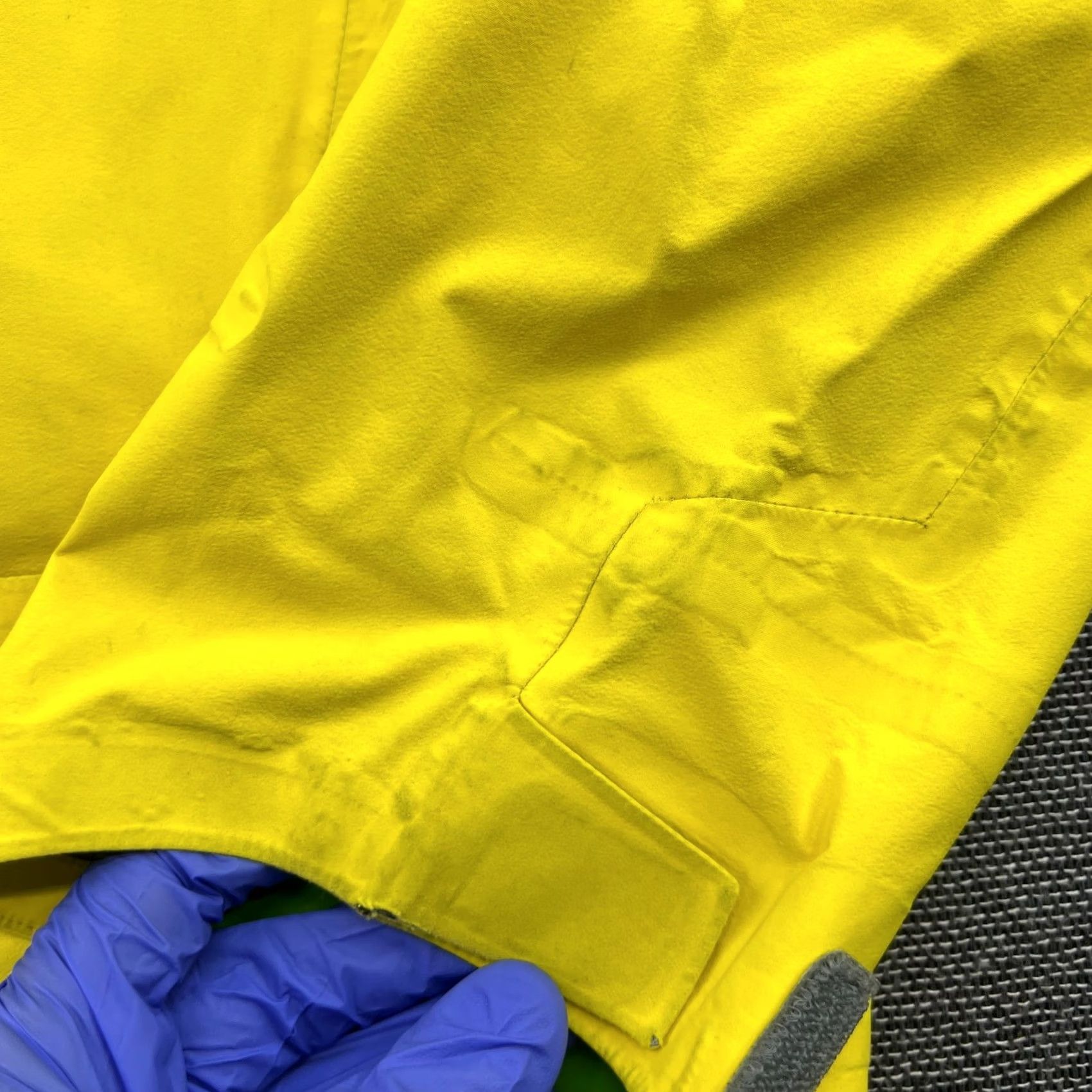 Vintage Norrona Gore-Tex Pro Jacket Yellow Mens Small Hooded Waterproof Windbreaker Size US S / EU 44-46 / 1 - 6 Thumbnail